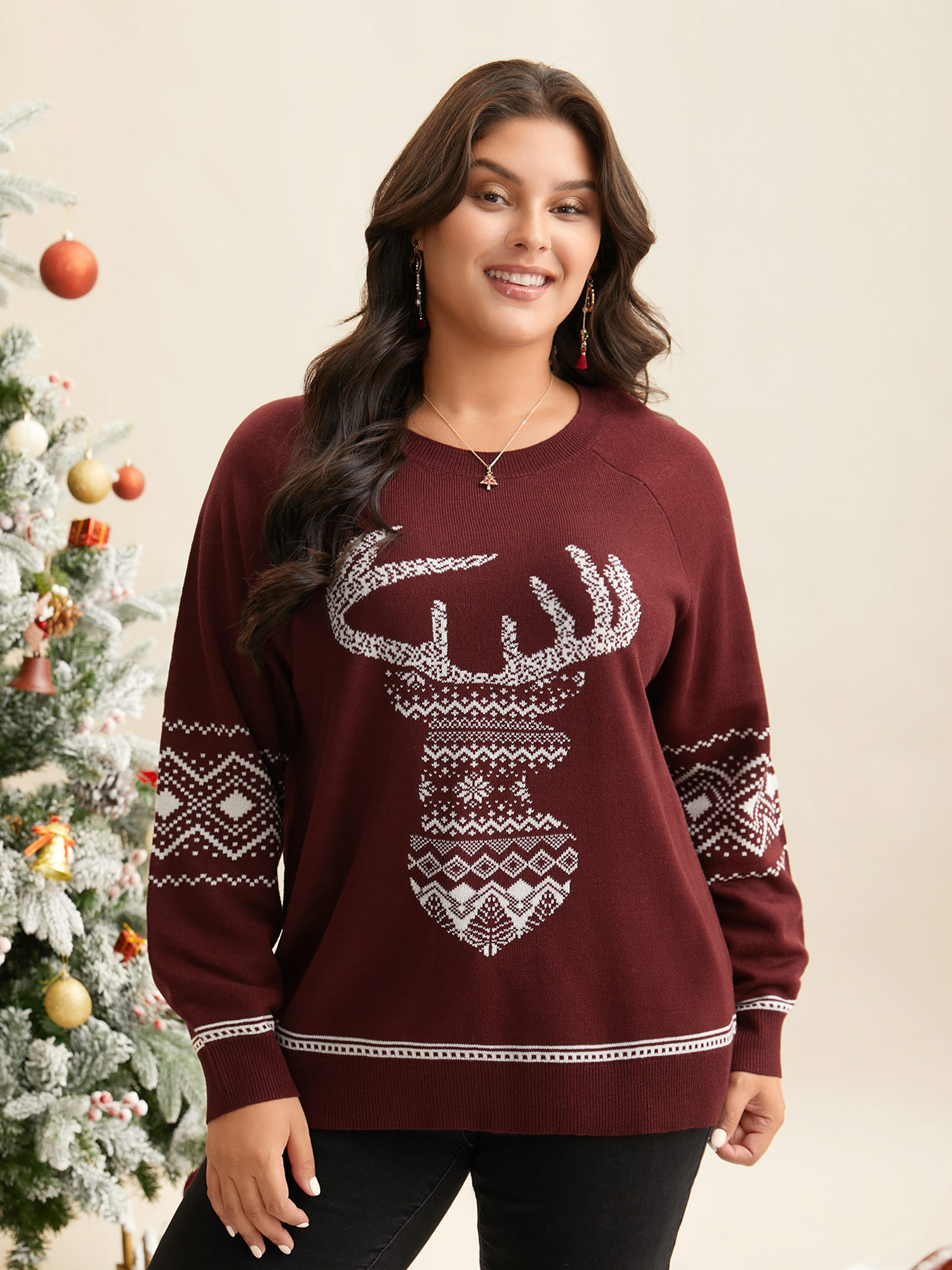 

Plus Size Geo Reindeer Printed Sleeves Straight Fit Pullover Scarlet Women Casual Loose Long Sleeve Round Neck Everyday Pullovers BloomChic