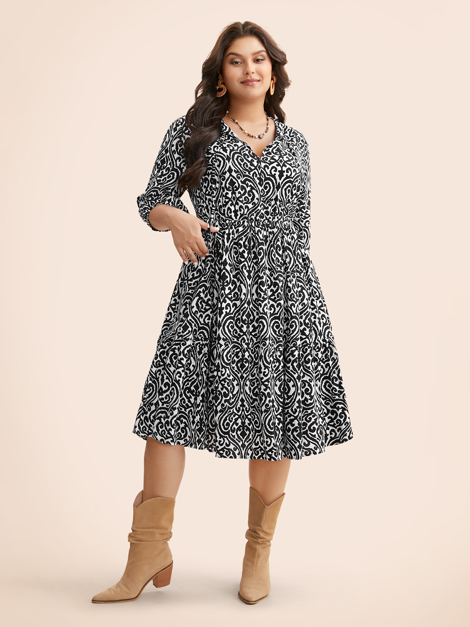 

Plus Size Boho Print Tie Knot Puff Sleeve Dress BlackFlower Women Resort Tie knot V-neck Elbow-length sleeve Curvy BloomChic