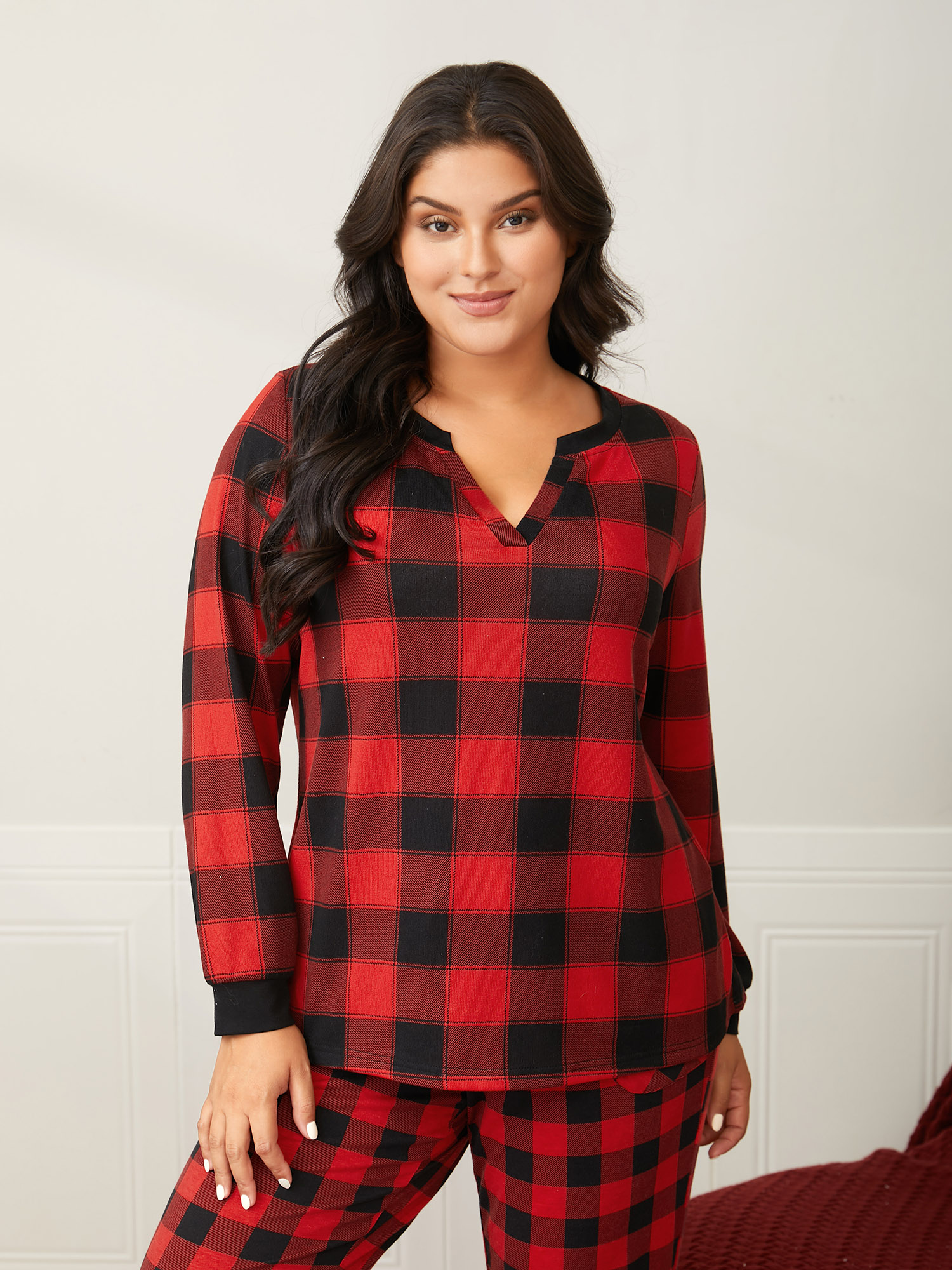 

Plus Size Checkered Contrast Collar Sleep Top Brightred Extra Long Sleeve Notched collar Everyday Casual  Bloomchic