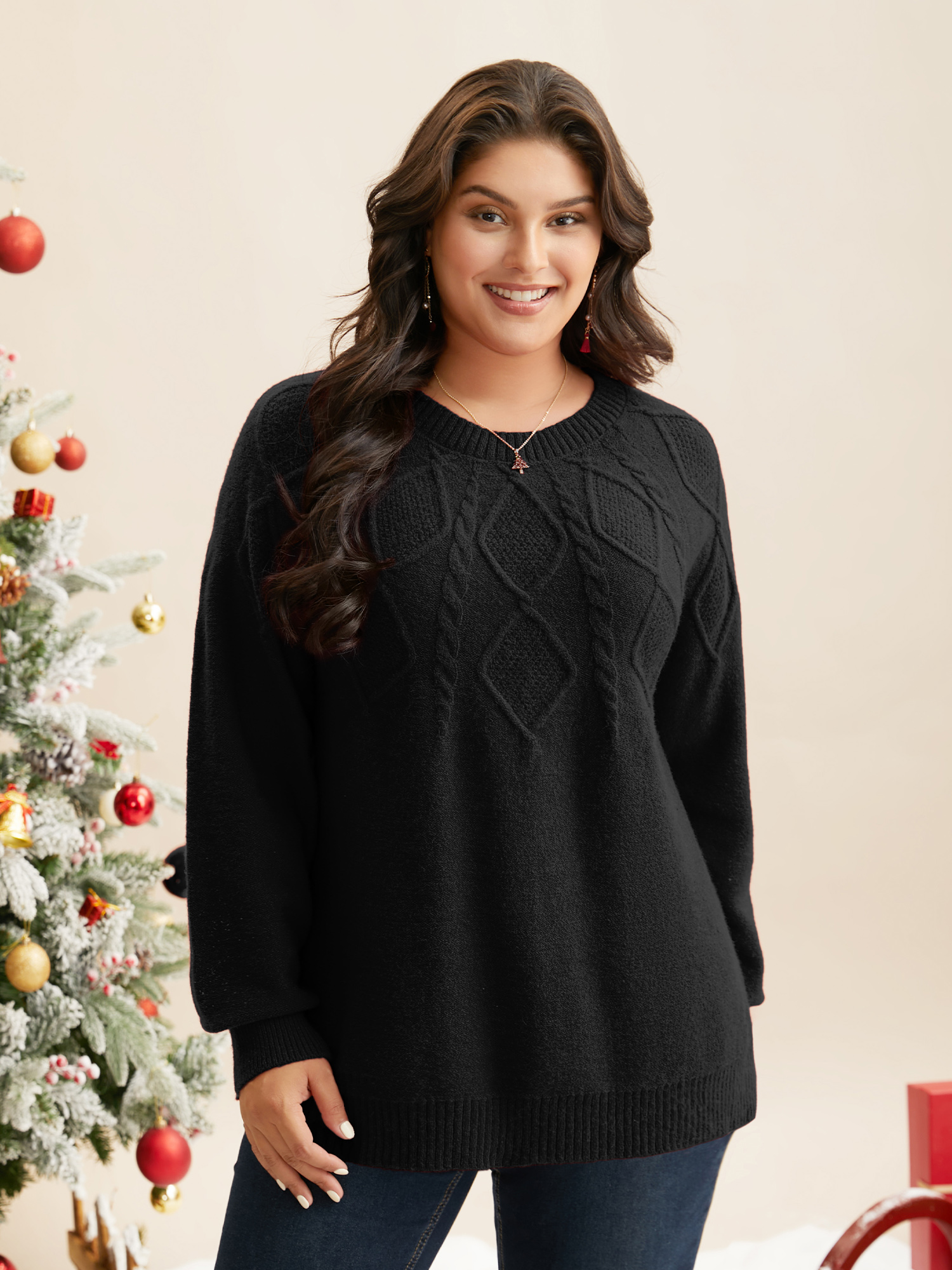 

Plus Size Cable Knit Bodice Crew-Neck Pullover Black Women Casual Loose Long Sleeve Round Neck Everyday Pullovers BloomChic