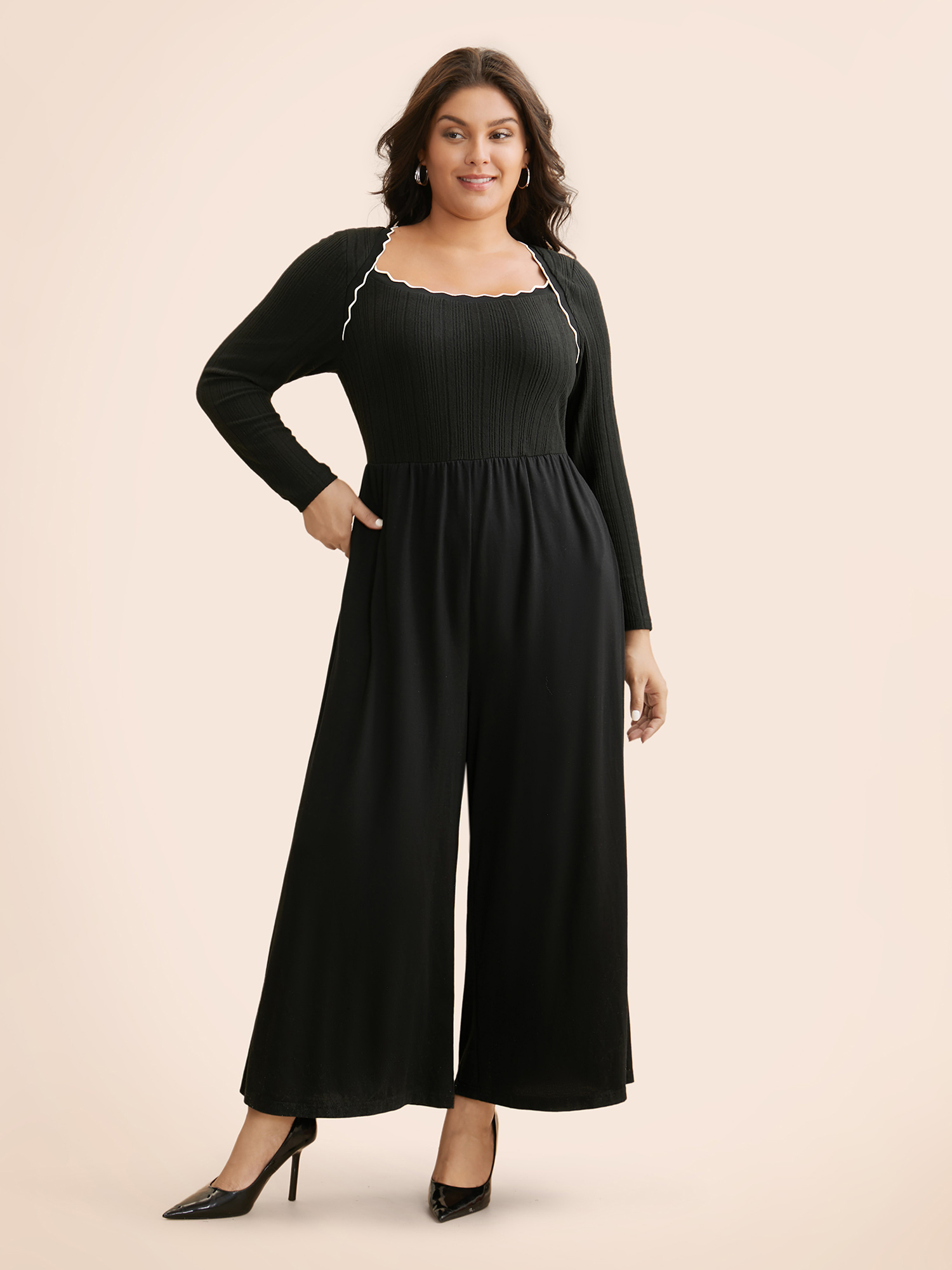 

Plus Size Black Texture Contrast Trim Scalloped Trim Jumpsuit Women At the Office Long Sleeve Square Neck Work Loose Jumpsuits BloomChic