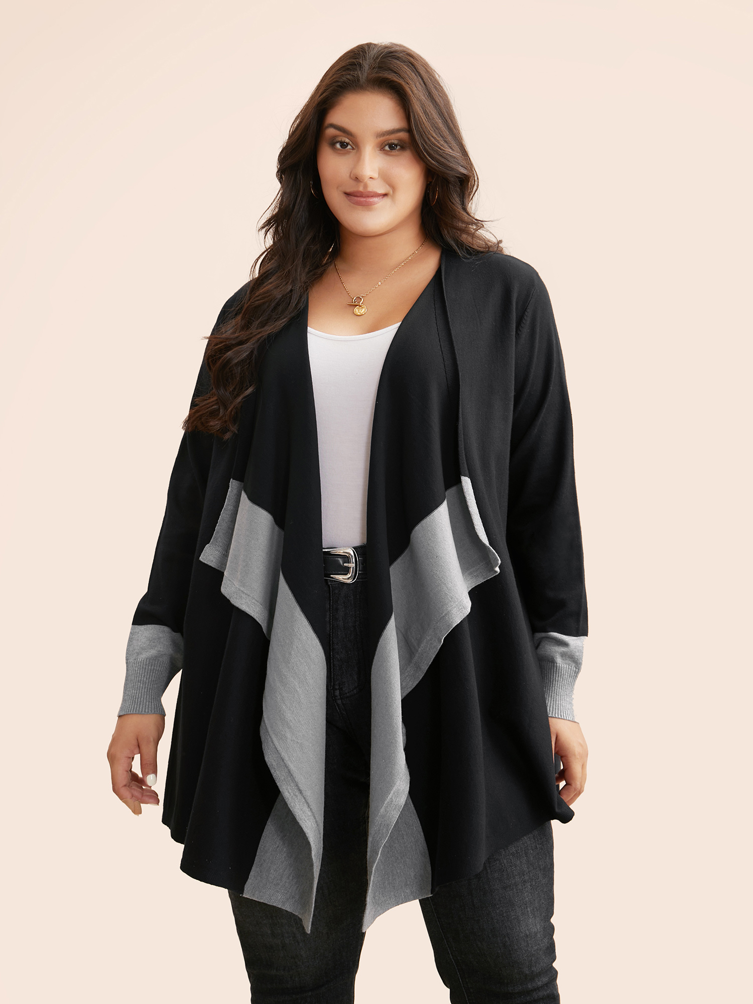 

Plus Size Contrast Asymmetrical Hem Cardigan Black Women Casual Loose Long Sleeve Everyday Cardigans BloomChic