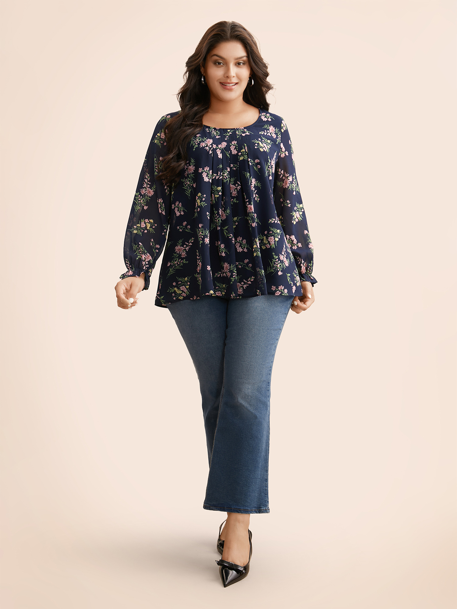 

Plus Size Indigo Chiffon Floral Round Neck Pleated Blouse Women Elegant Long Sleeve Round Neck Everyday Blouses BloomChic