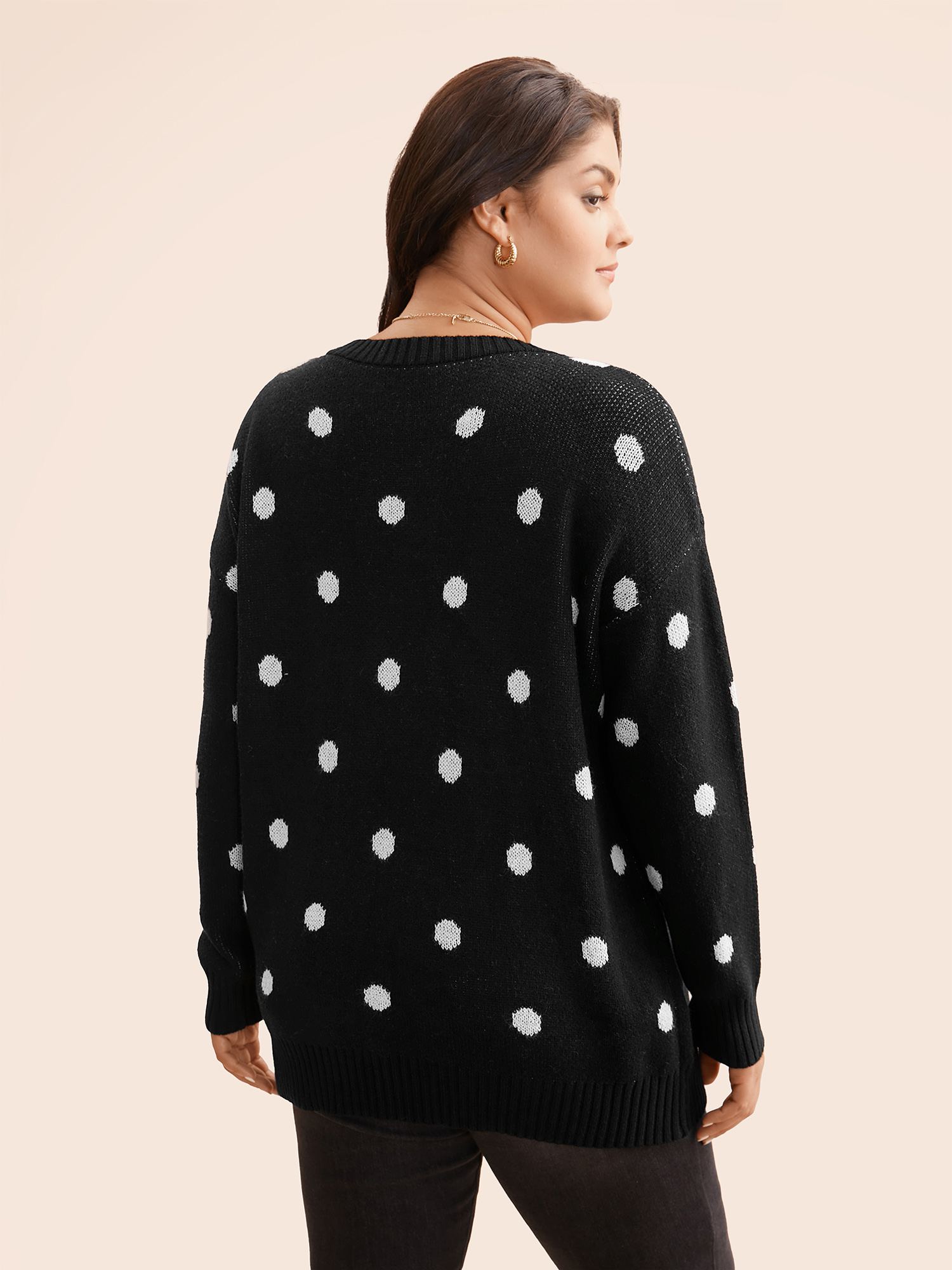 

Plus Size Polka Dot Drop Shoulder Sleeve Pullover Black Women Casual Loose Long Sleeve Round Neck Everyday Pullovers BloomChic