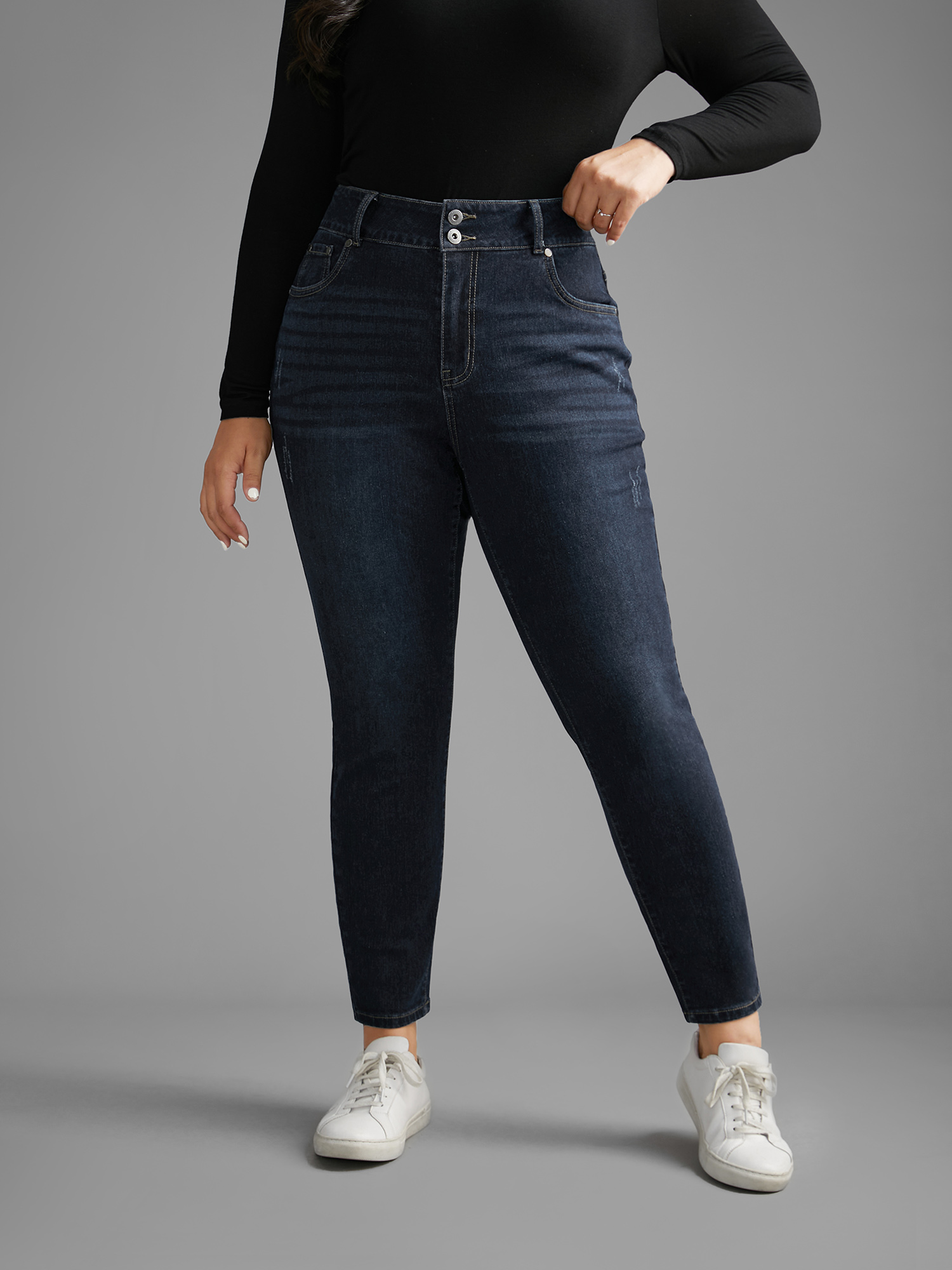 

Plus Size Dark Wash Button Up Skinny Jeans Women Darkindigo Casual Button Medium stretch Slanted pocket Jeans BloomChic