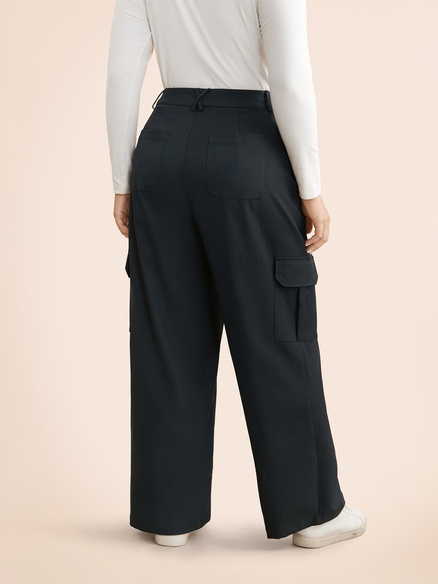 

Plus Size Mid Rise Patched Pocket Wide Leg Pants Women Indigo Casual Wide Leg Mid Rise Everyday Pants BloomChic