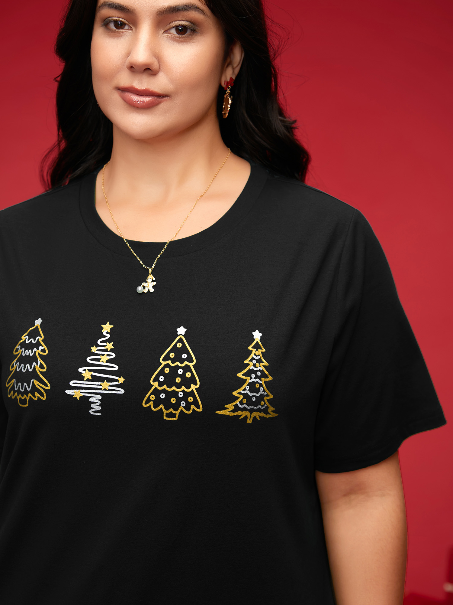 

Plus Size Shimmering Trees Half Sleeves Slim-Fit Tee Black Women Casual Non Christmas Round Neck Everyday T-shirts BloomChic