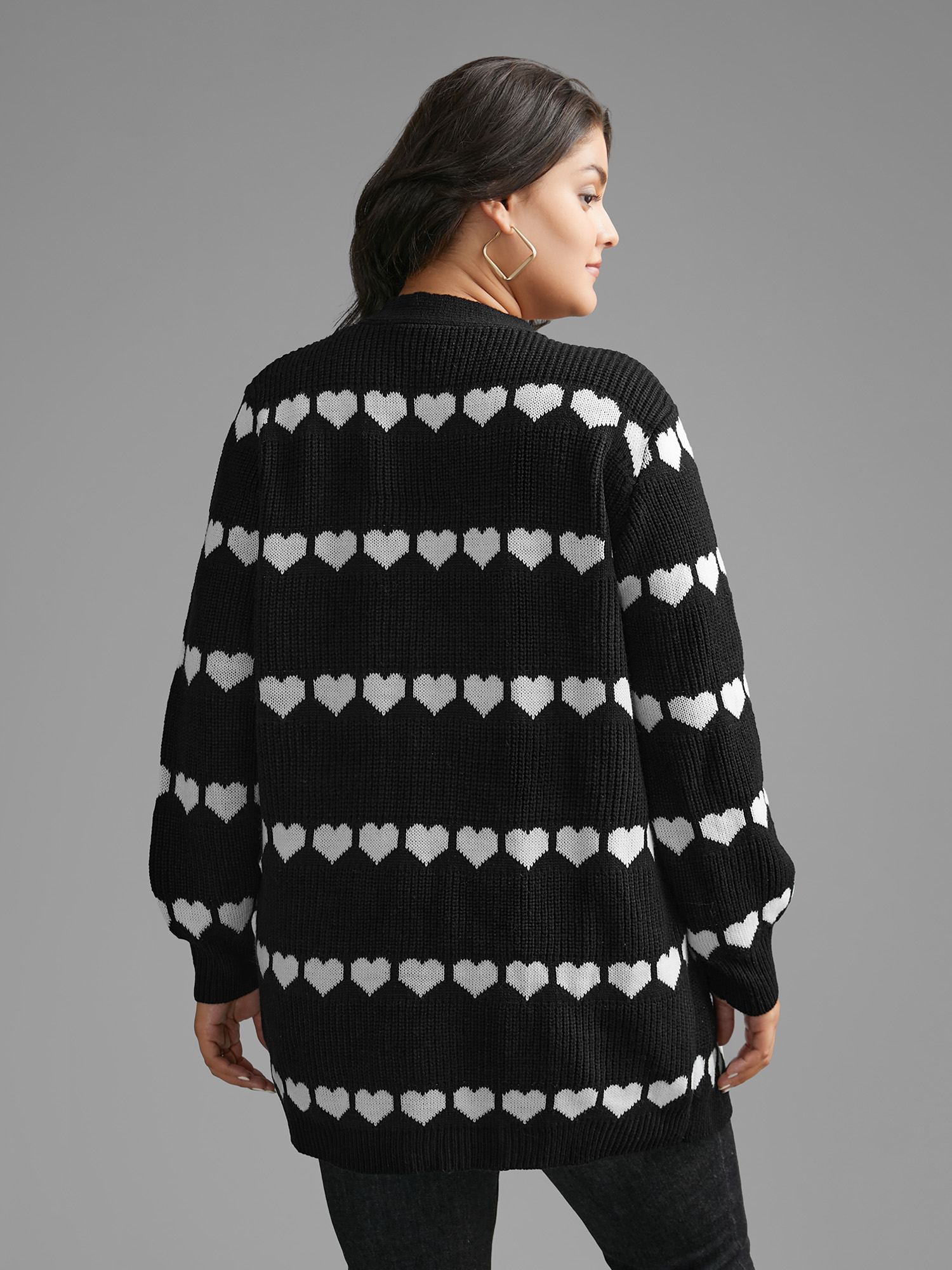 

Plus Size Heart Pattern Jacquard Patch Pocket Cardigan Black Women Casual Loose Long Sleeve Everyday Cardigans BloomChic