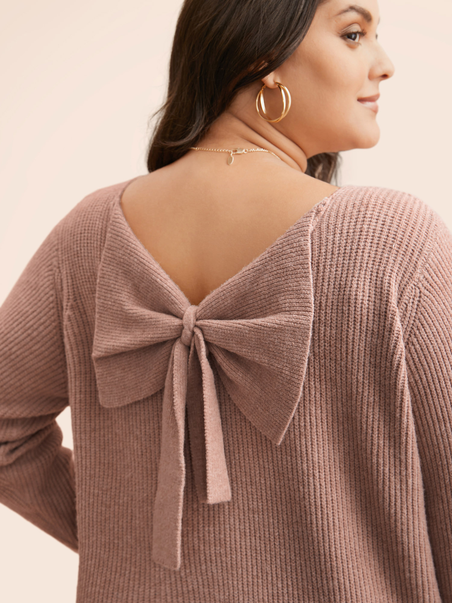 

Plus Size Round Neck Back Bowknot Pullover Crepe Women Casual Loose Long Sleeve Round Neck Everyday Pullovers BloomChic