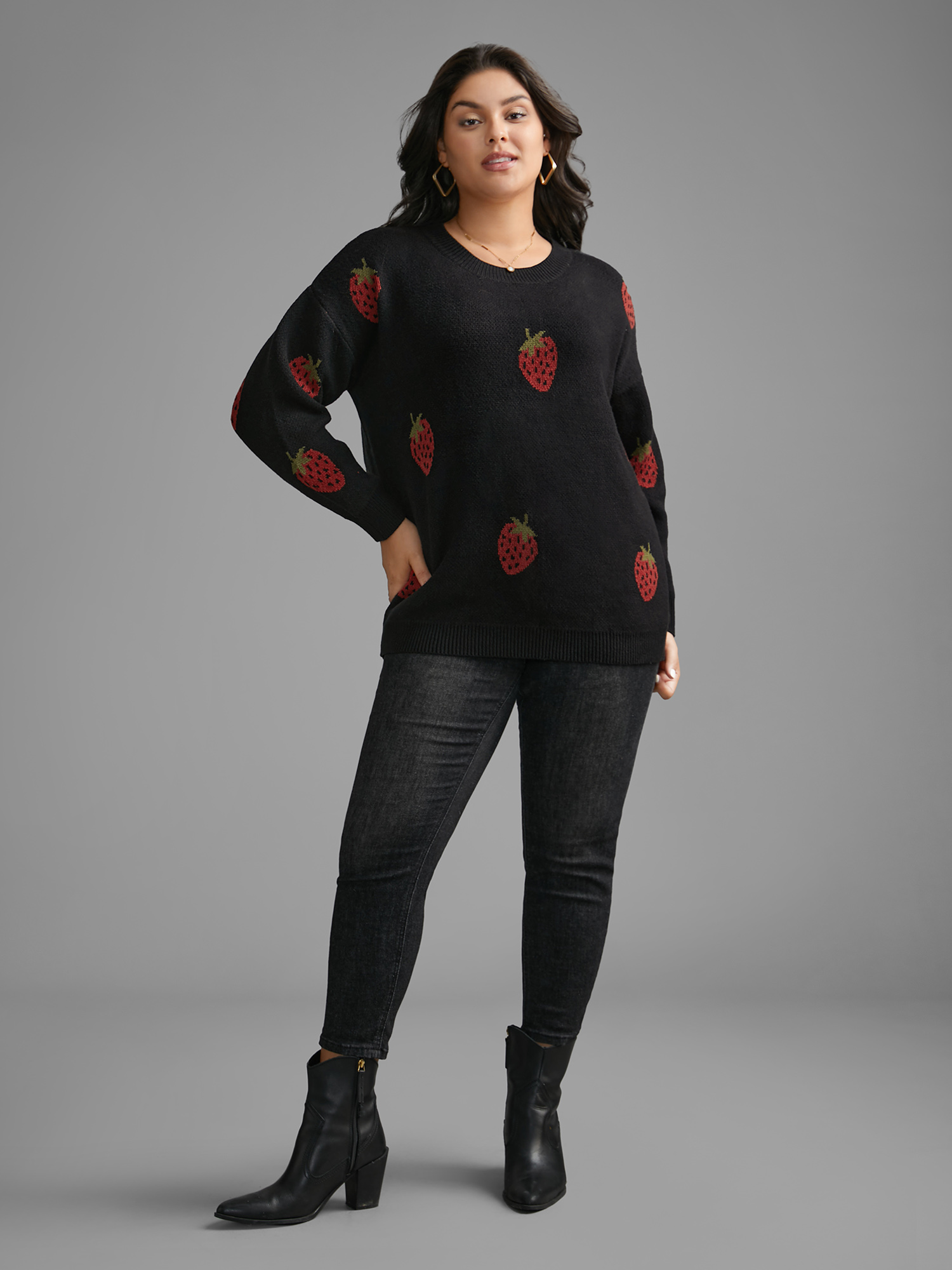 

Plus Size Strawberry Jacquard Drop Shoulder Sleeve Pullover Black Women Casual Loose Long Sleeve Round Neck Everyday Pullovers BloomChic