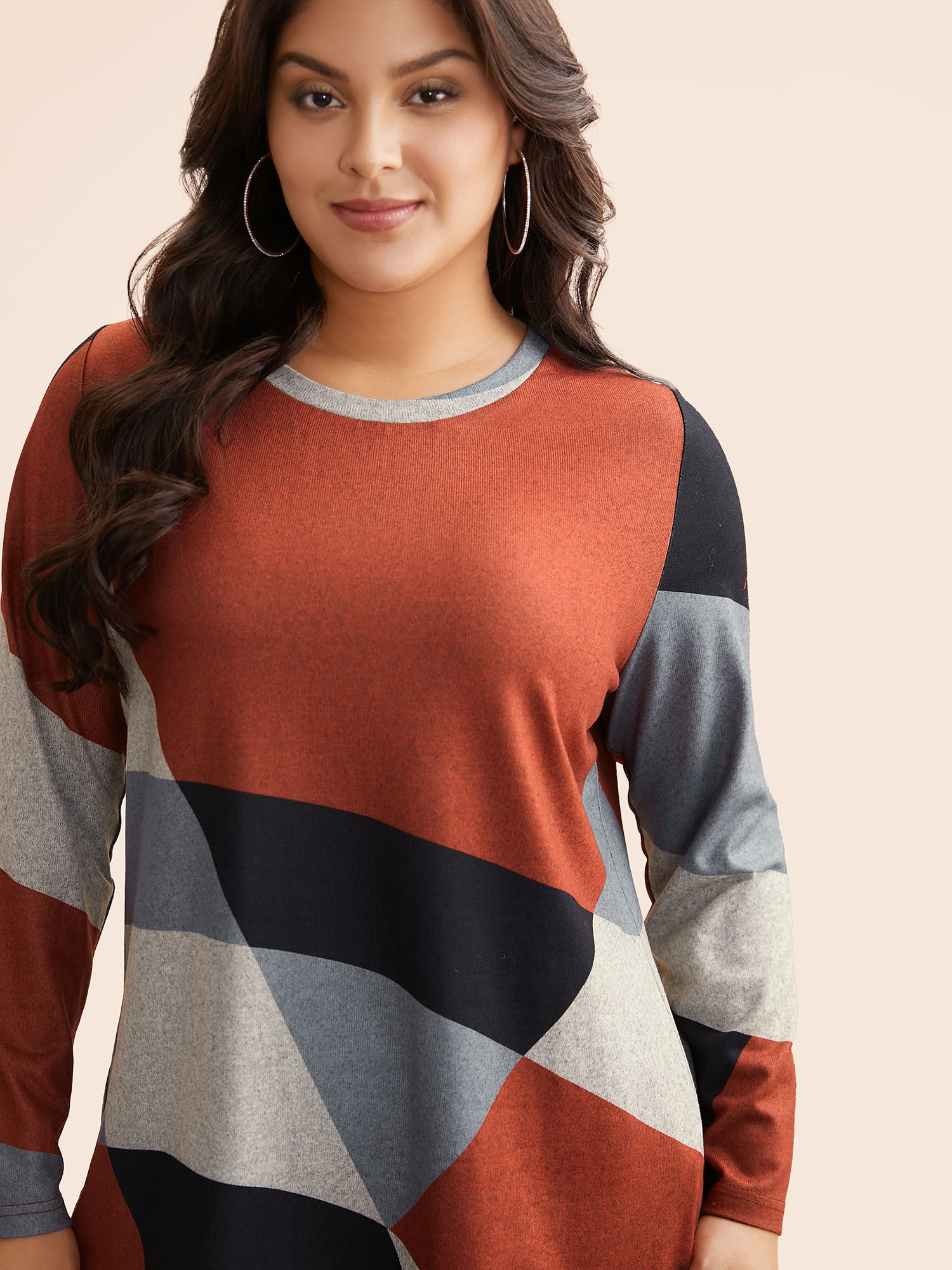 

Plus Size Round Neck Colorblock Contrast T-shirt Multicolor Women Casual Contrast Non Everyday T-shirts BloomChic