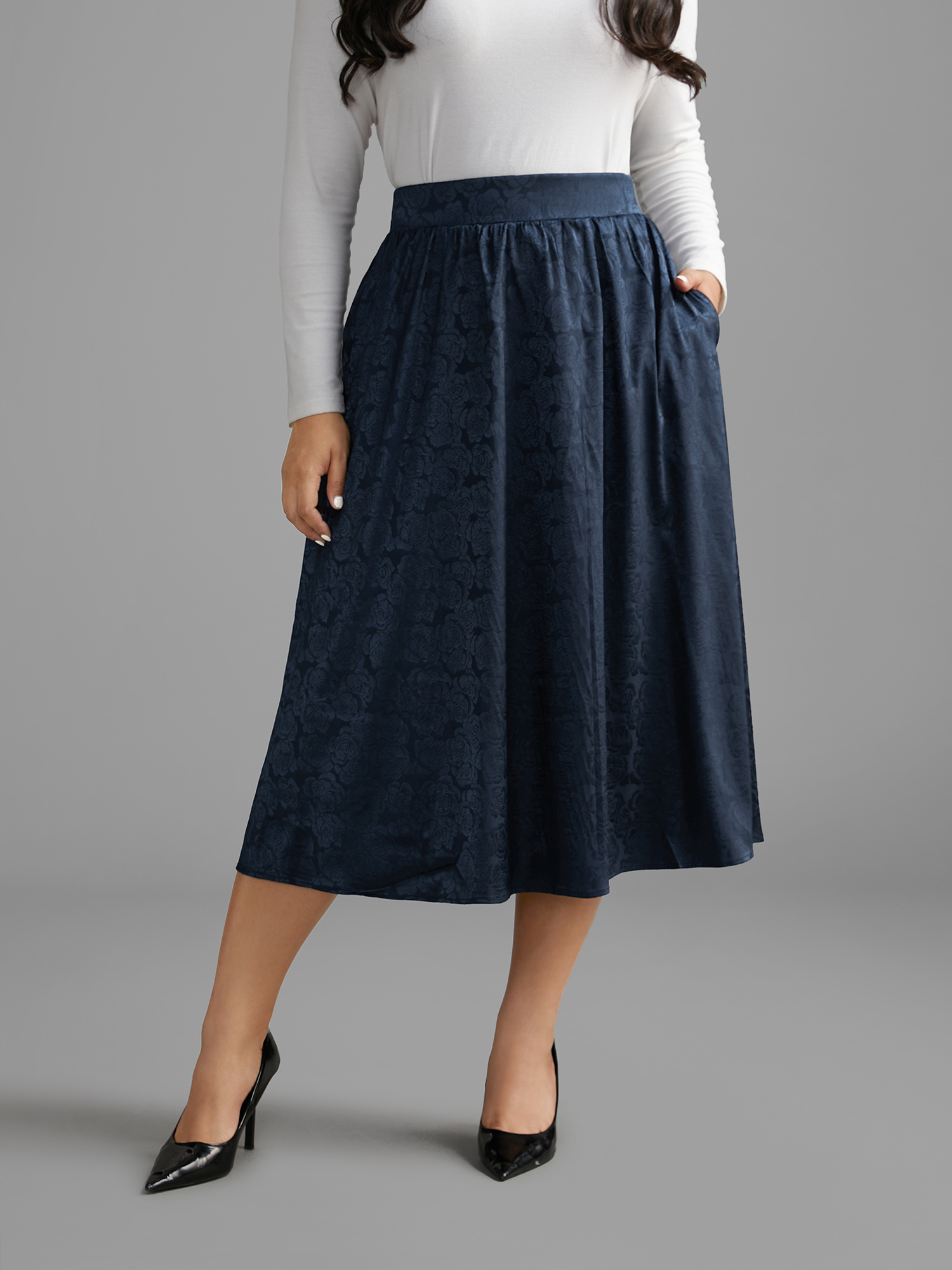 

Plus Size Textured Floral Elastic Waist Pocket Skirt Women Indigo Elegant Loose No stretch Side seam pocket Everyday Skirts BloomChic