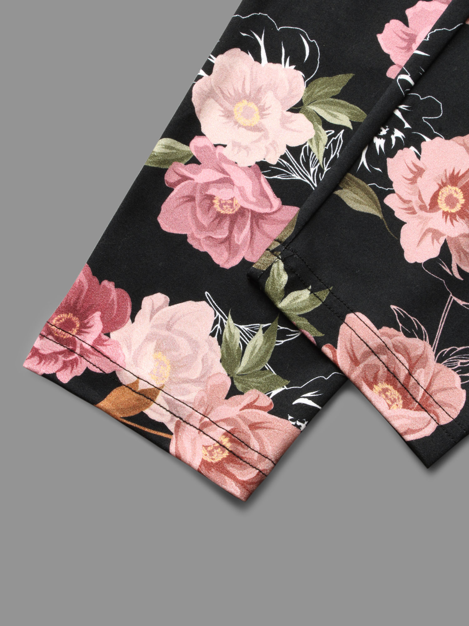 Plus Size Floral Mid Rise Skinny Leggings Women BlackFlower Elegant Medium stretch Skinny Mid Rise Everyday Leggings BloomChic 14-16/1X 
