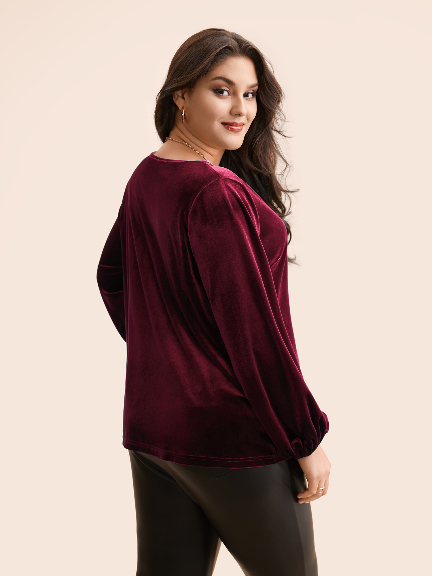 

Plus Size Burgundy V Neck Velvet Lantern Sleeve Blouse Women Elegant Long Sleeve V-neck Everyday Blouses BloomChic