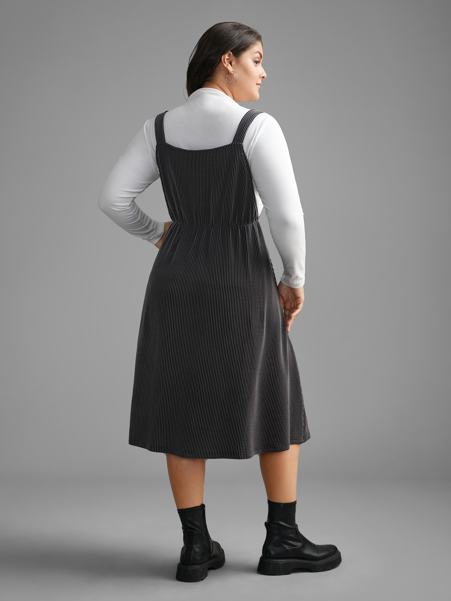 Plus Size Texture Square Neck Midi Dress Black Women Casual Texture Square Neck Sleeveless Curvy BloomChic 14-16/1X 