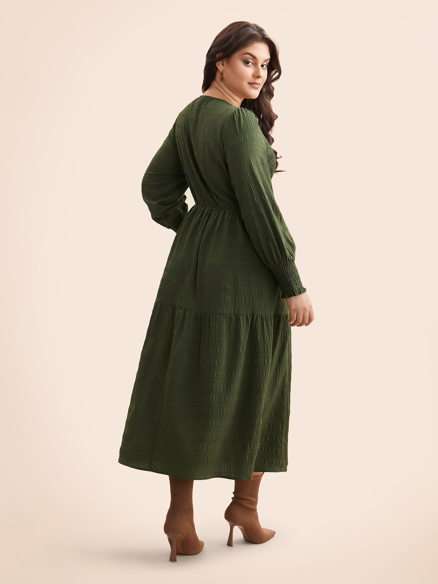 Plus Size Plain Textured Shirred Midi Dress Moss Women Elegant Texture Round Neck Long Sleeve Curvy BloomChic 28/5X 