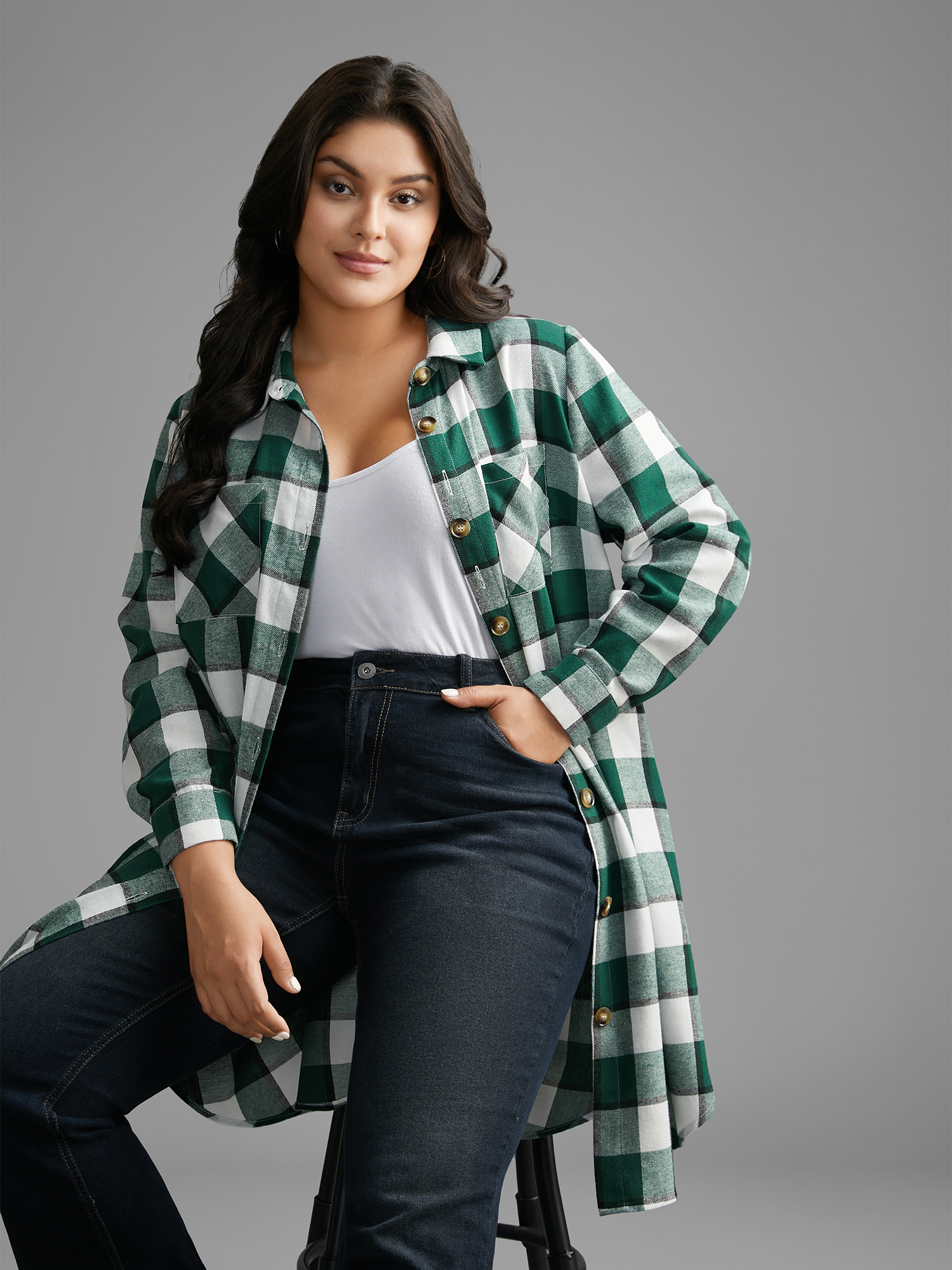 

Plus Size Plaid Patched Pocket Arc Hem Jacket Women DarkGreen Button Loose Side seam pocket Everyday Jackets BloomChic