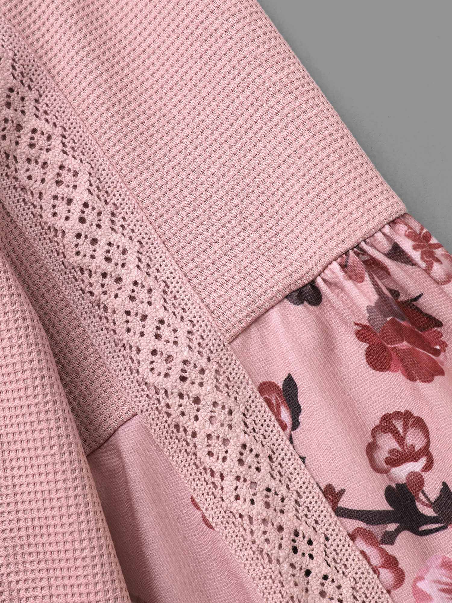 Plus Size Round Neck Floral Patchwork Woven Ribbon Sweatshirt Women Multicolor Elegant Woven ribbon&lace trim Round Neck Everyday Sweatshirts BloomChic 26/4X 