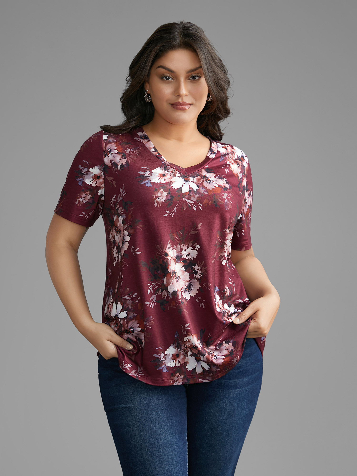 

Plus Size Floral Print V Neck Stretchy T-shirt Deepred Women Elegant Non Natural Flowers V-neck Everyday T-shirts BloomChic