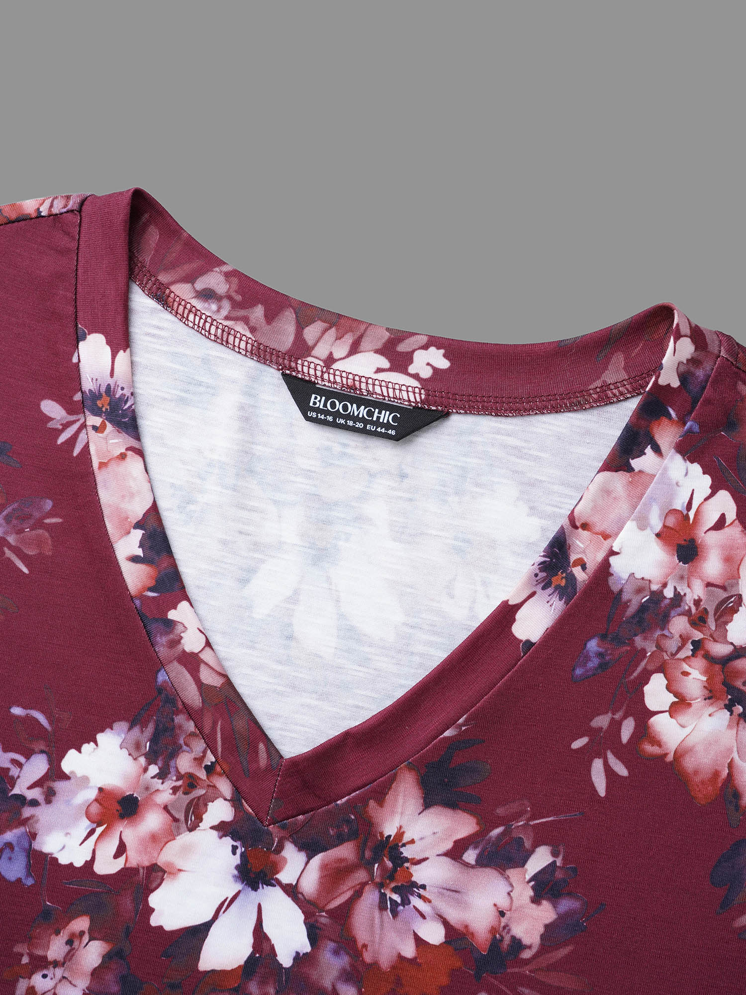 Plus Size Floral Print V Neck Stretchy T-shirt Deepred Women Elegant Non Natural Flowers V-neck Everyday T-shirts BloomChic 18-20/2X 