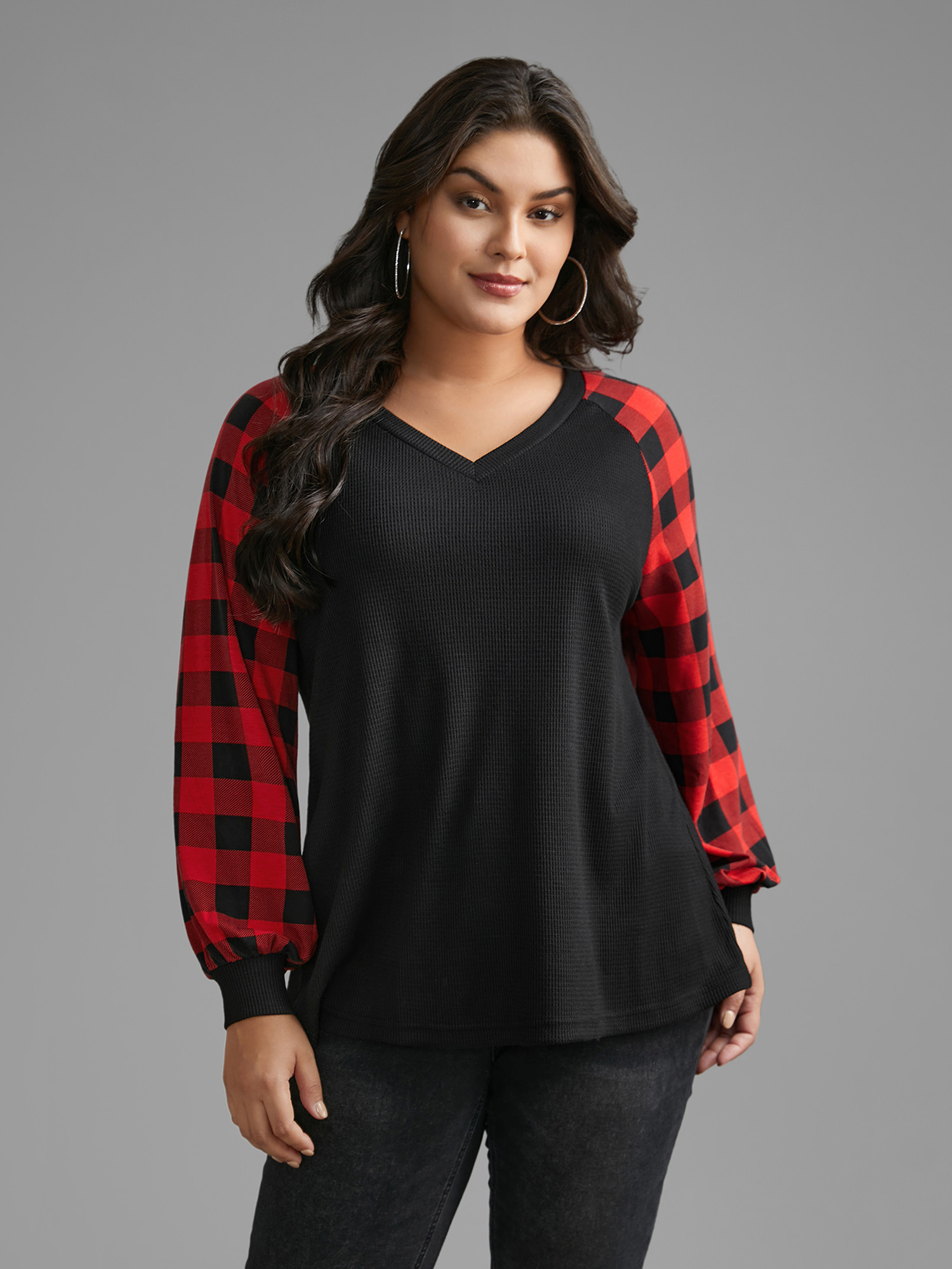 

Plus Size V Neck Plaid Patchwork Contrast T-shirt Black Women Casual Contrast V-neck Everyday T-shirts BloomChic