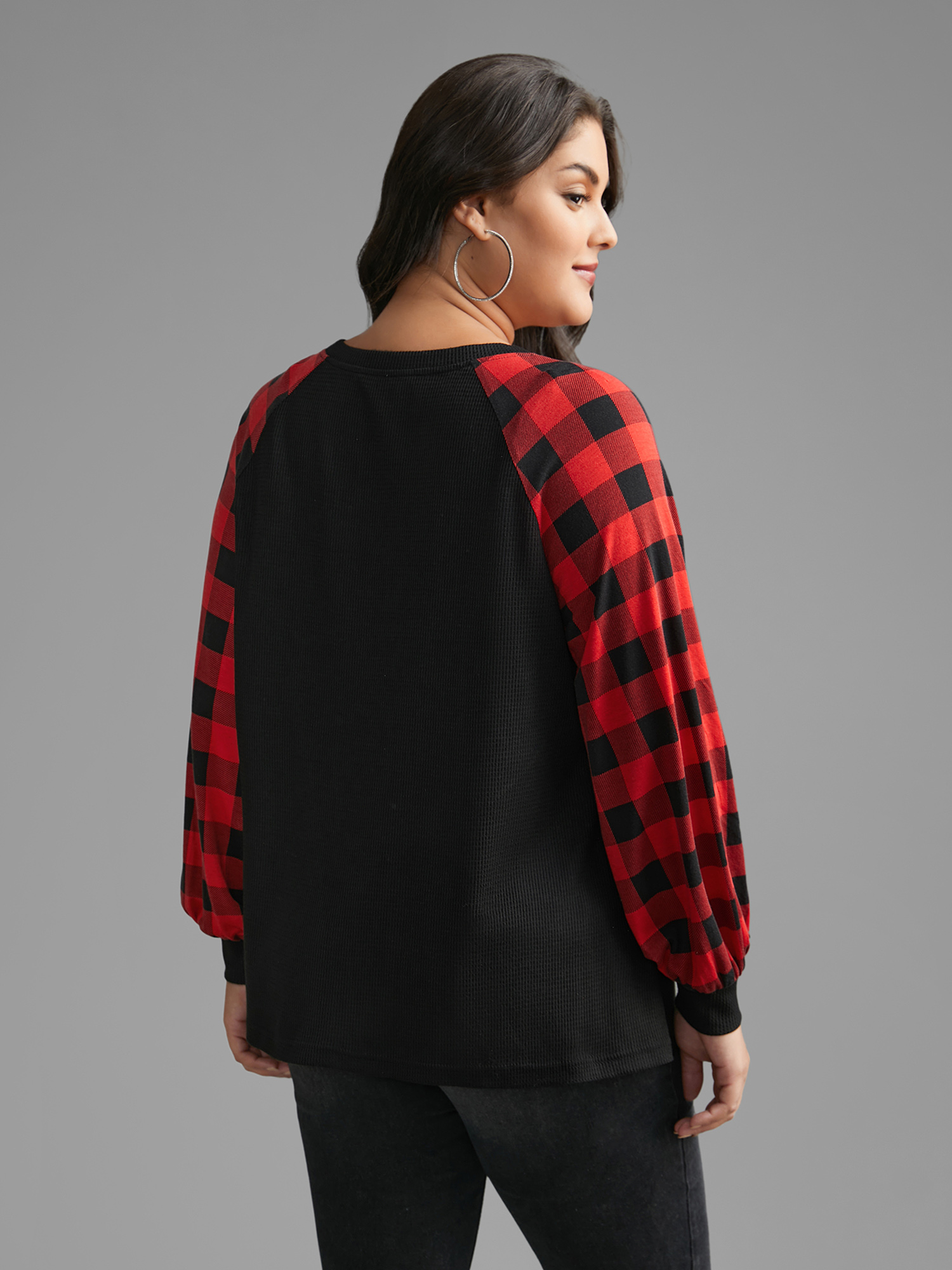 Plus Size V Neck Plaid Patchwork Contrast T-shirt Black Women Casual Contrast V-neck Everyday T-shirts BloomChic 22-24/3X 