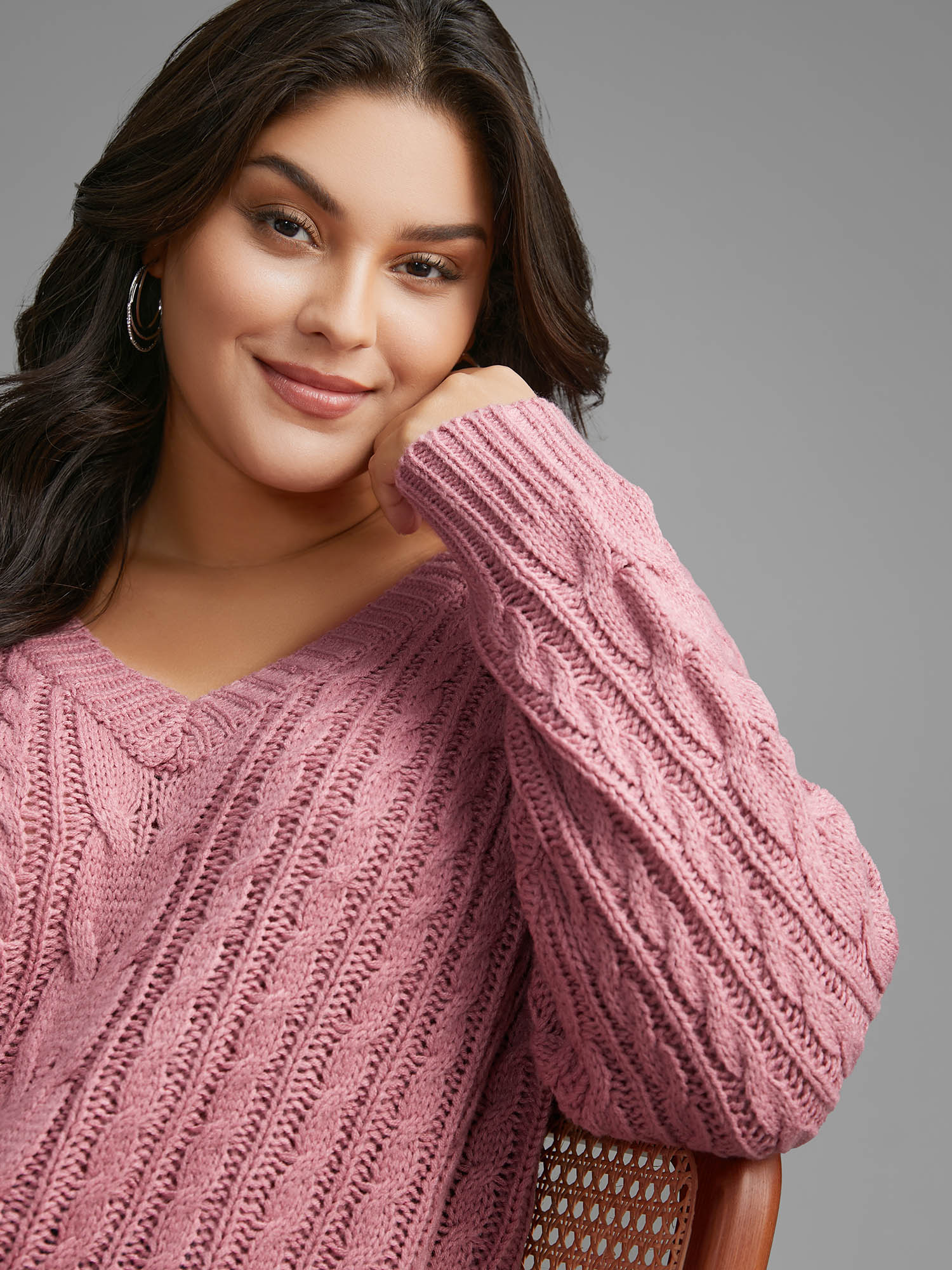 

Plus Size V Neck Texture Cable Knit Pullover DustyPink Women Casual Loose Long Sleeve V-neck Everyday Pullovers BloomChic