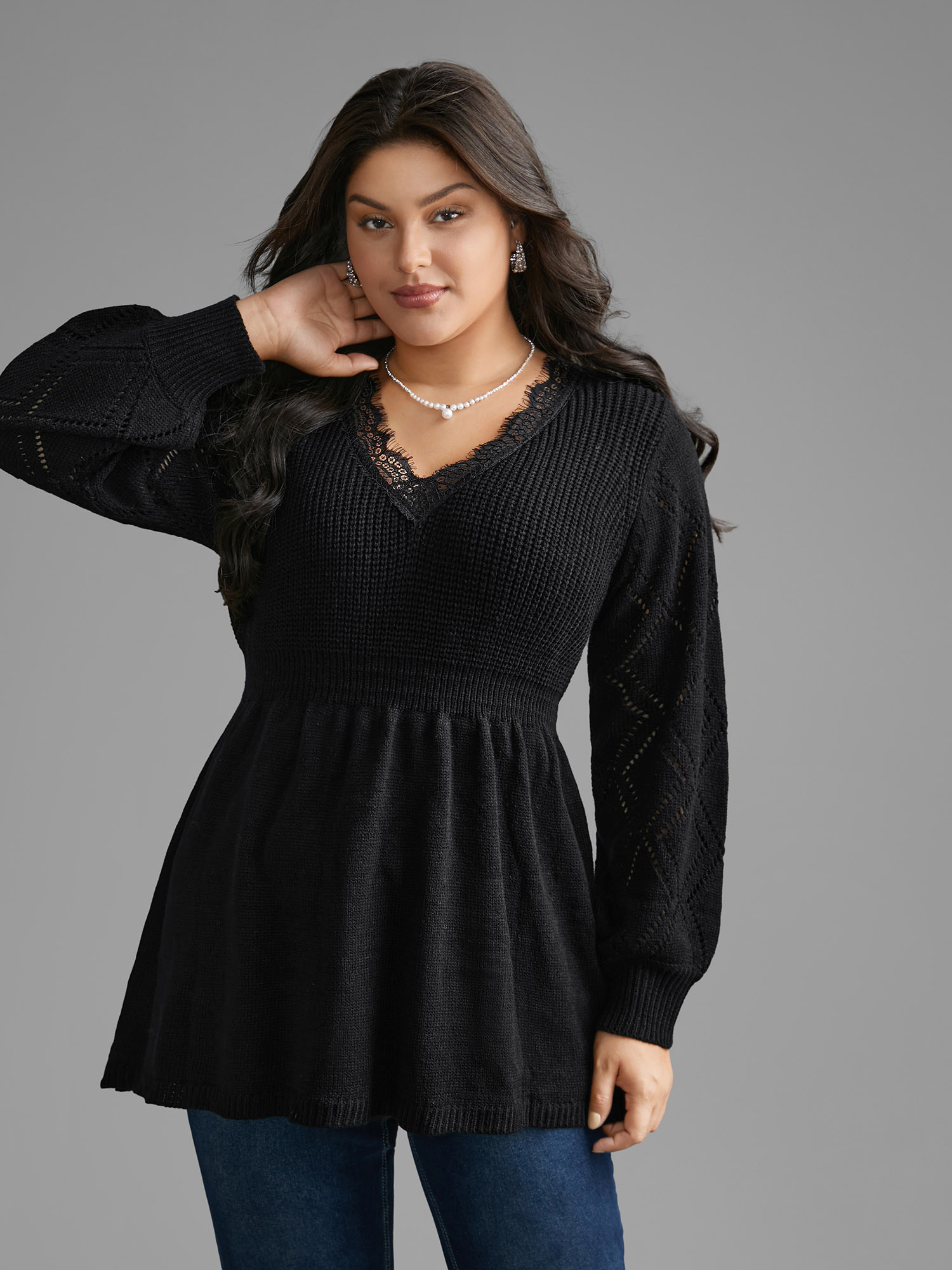 

Plus Size V Neck Lace Panel Lantern Sleeve Pullover Black Women Casual Bodycon Long Sleeve V-neck Everyday Pullovers BloomChic