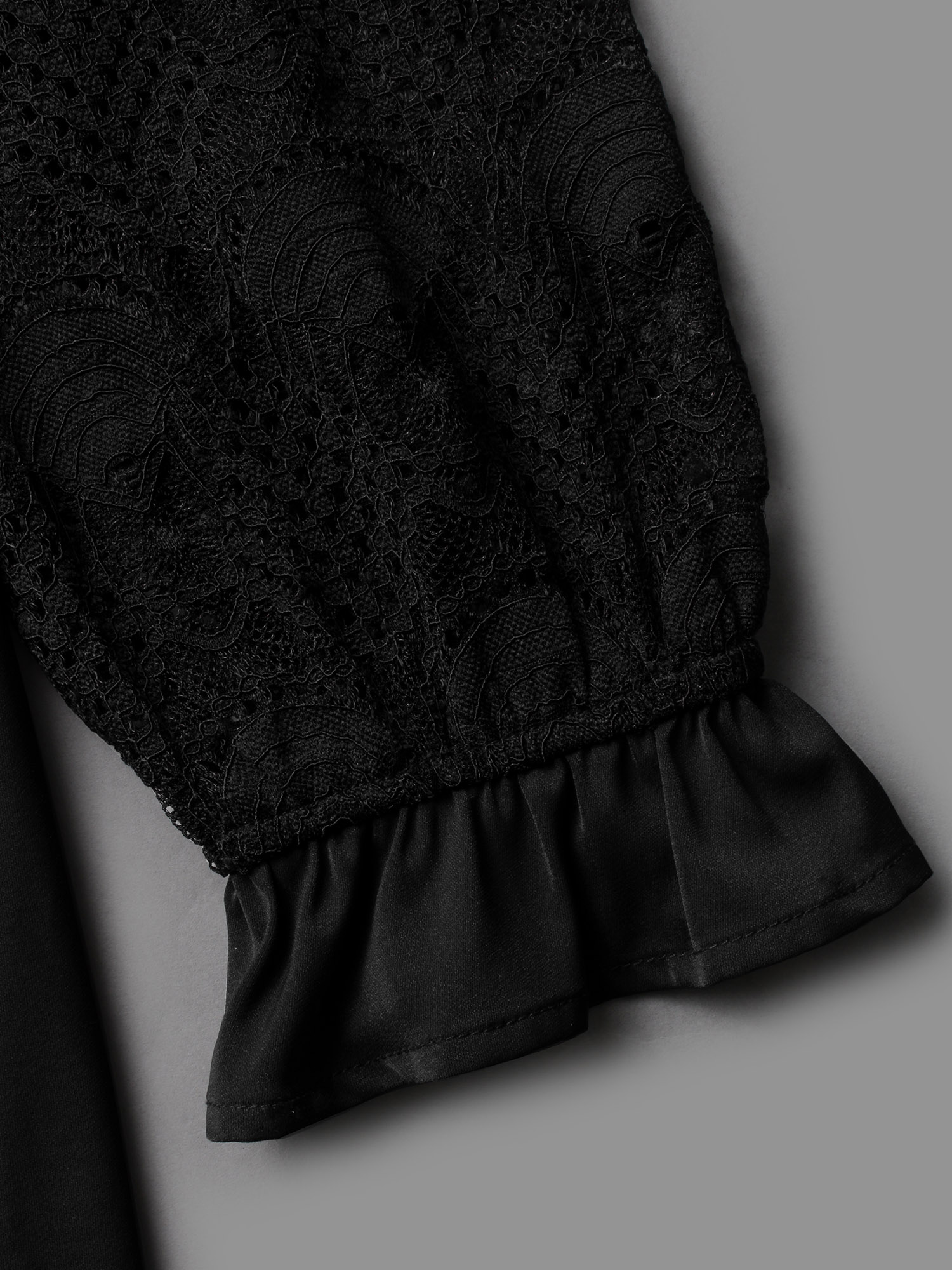 Plus Size V Neck Lace Patchwork Midi Dress Black Women Elegant Woven ribbon&lace trim V-neck Long Sleeve Curvy BloomChic 28/5X 