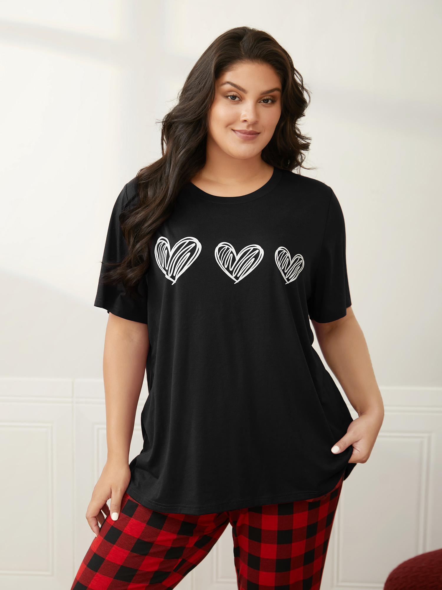 

Plus Size Love In The Air Patchwork Slim-Fit Tee Black Short sleeve Round Neck Everyday Casual  Bloomchic