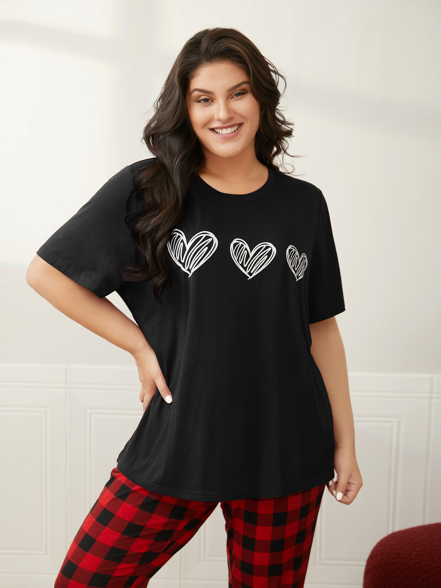 

Plus Size Love In The Air Patchwork Slim-Fit Tee Black Short sleeve Round Neck Everyday Casual  Bloomchic