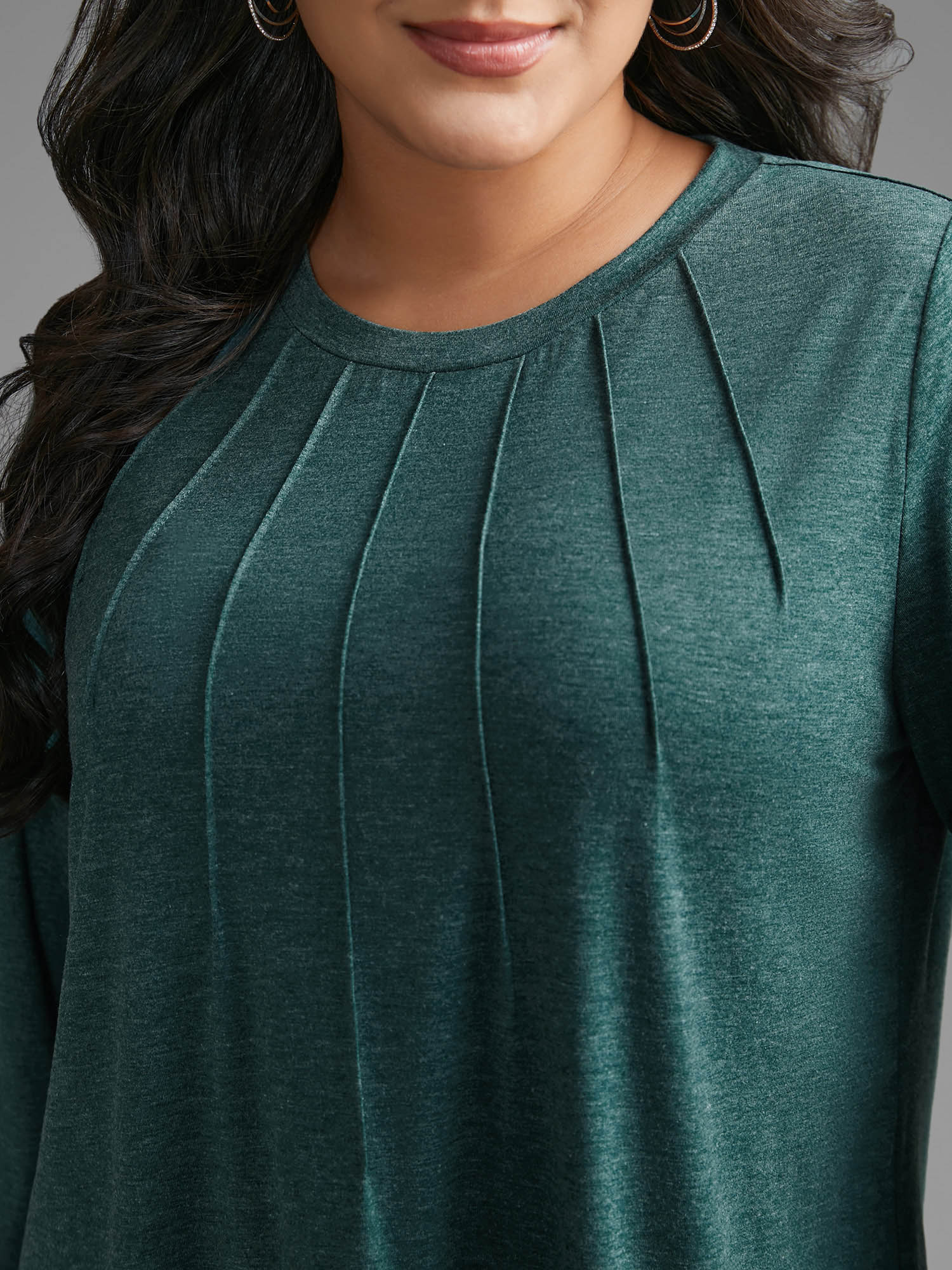 

Plus Size Solid Heather Round Neck Pleated T-shirt DarkGreen Women Casual Pleated Round Neck Everyday T-shirts BloomChic