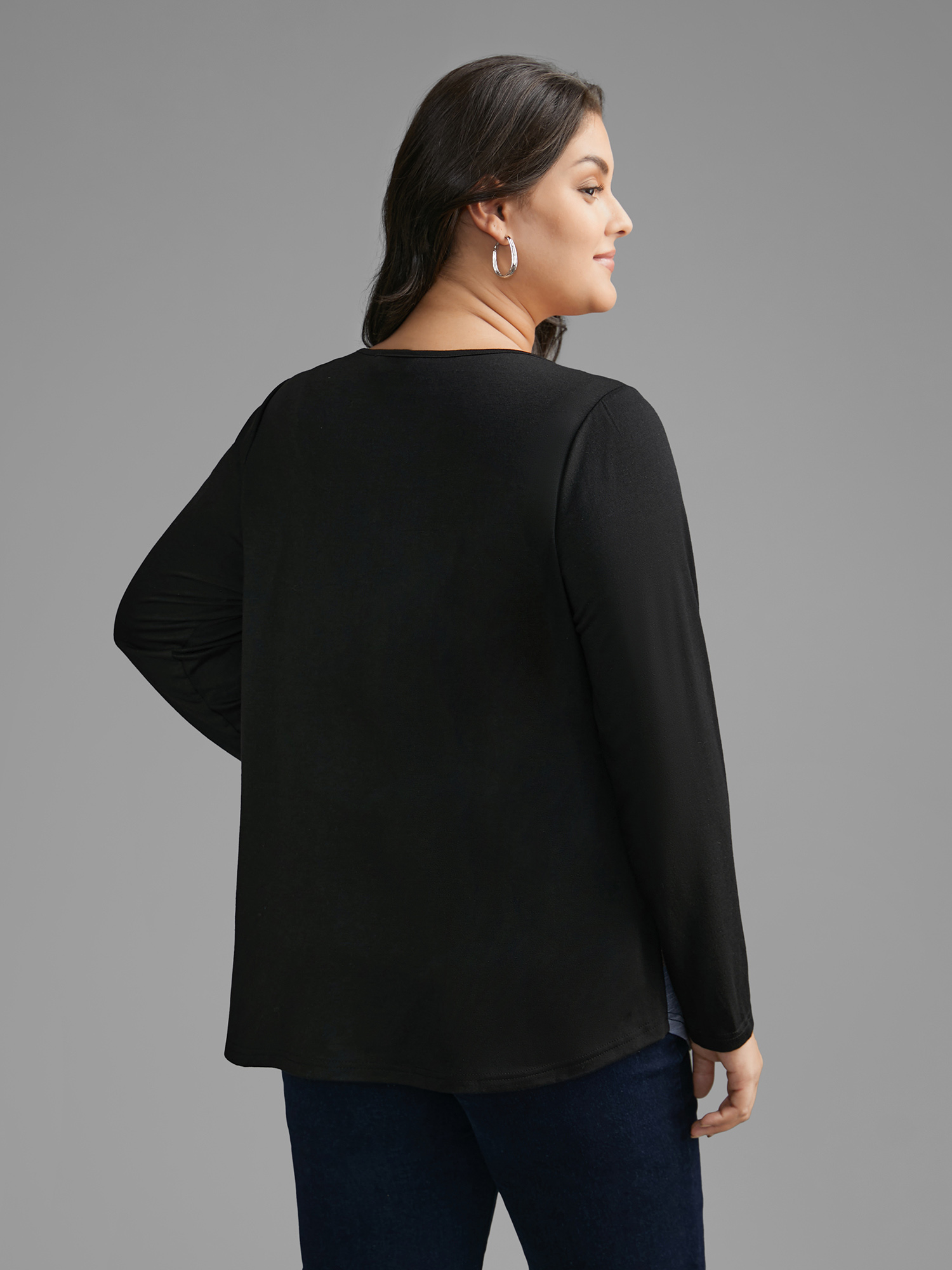 Plus Size V Neck Colorblock Contrast Button Up T-shirt Black Women Casual Contrast V-neck Everyday T-shirts BloomChic 28/5X 