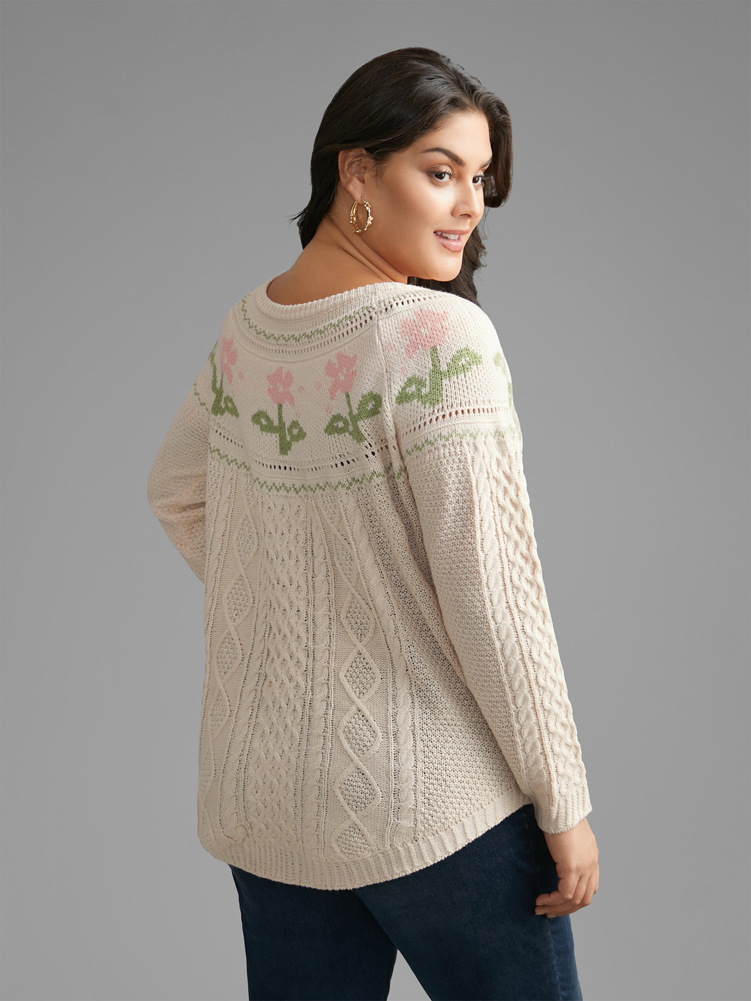 

Plus Size Floral Jacquard Raglan Sleeve Pullover Apricot Women Casual Long Sleeve Round Neck Everyday Pullovers BloomChic