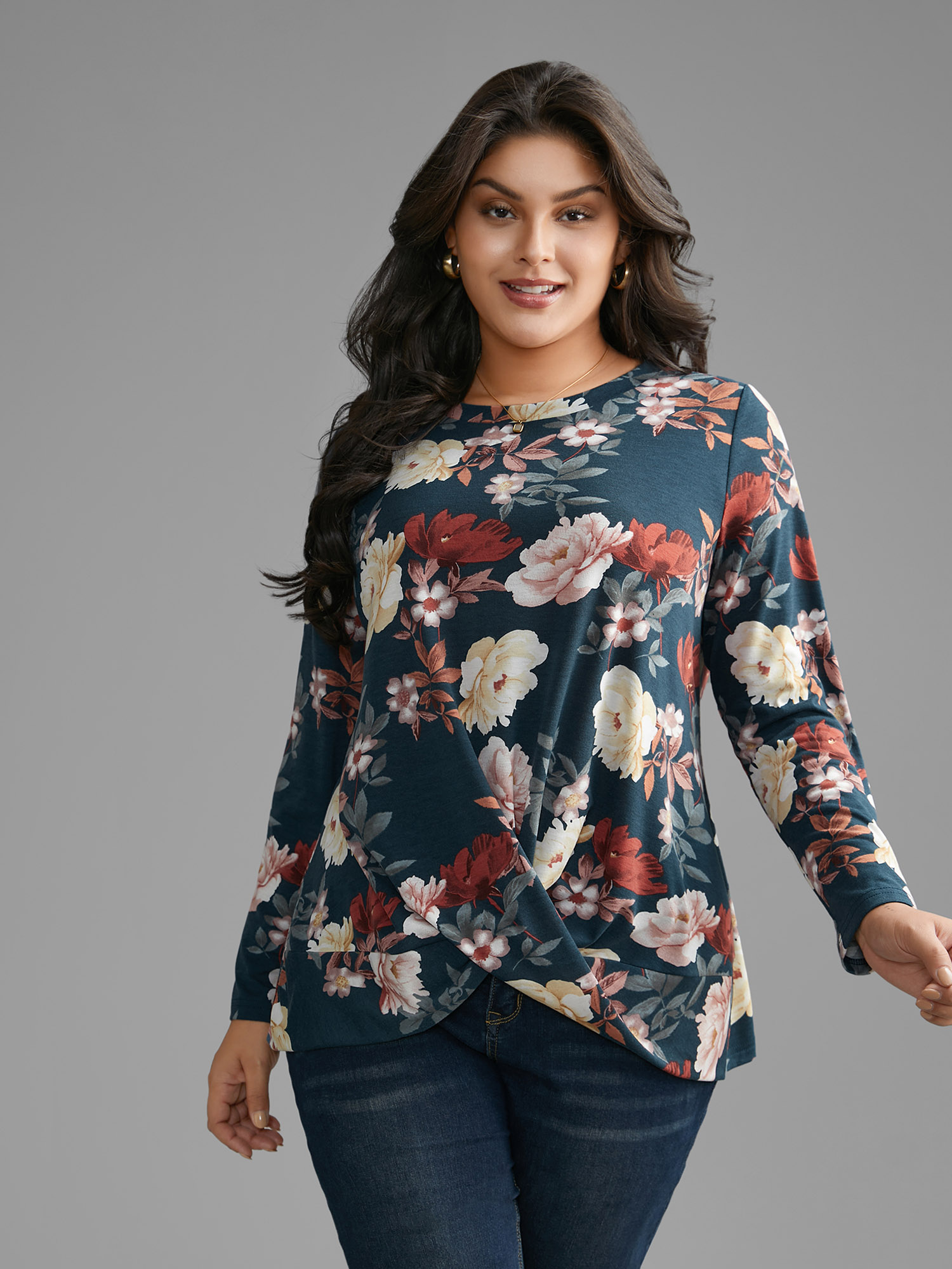 

Plus Size Floral Crew Neck Twist Front T-shirt Multicolor Women Elegant Twist Natural Flowers Round Neck Everyday T-shirts BloomChic