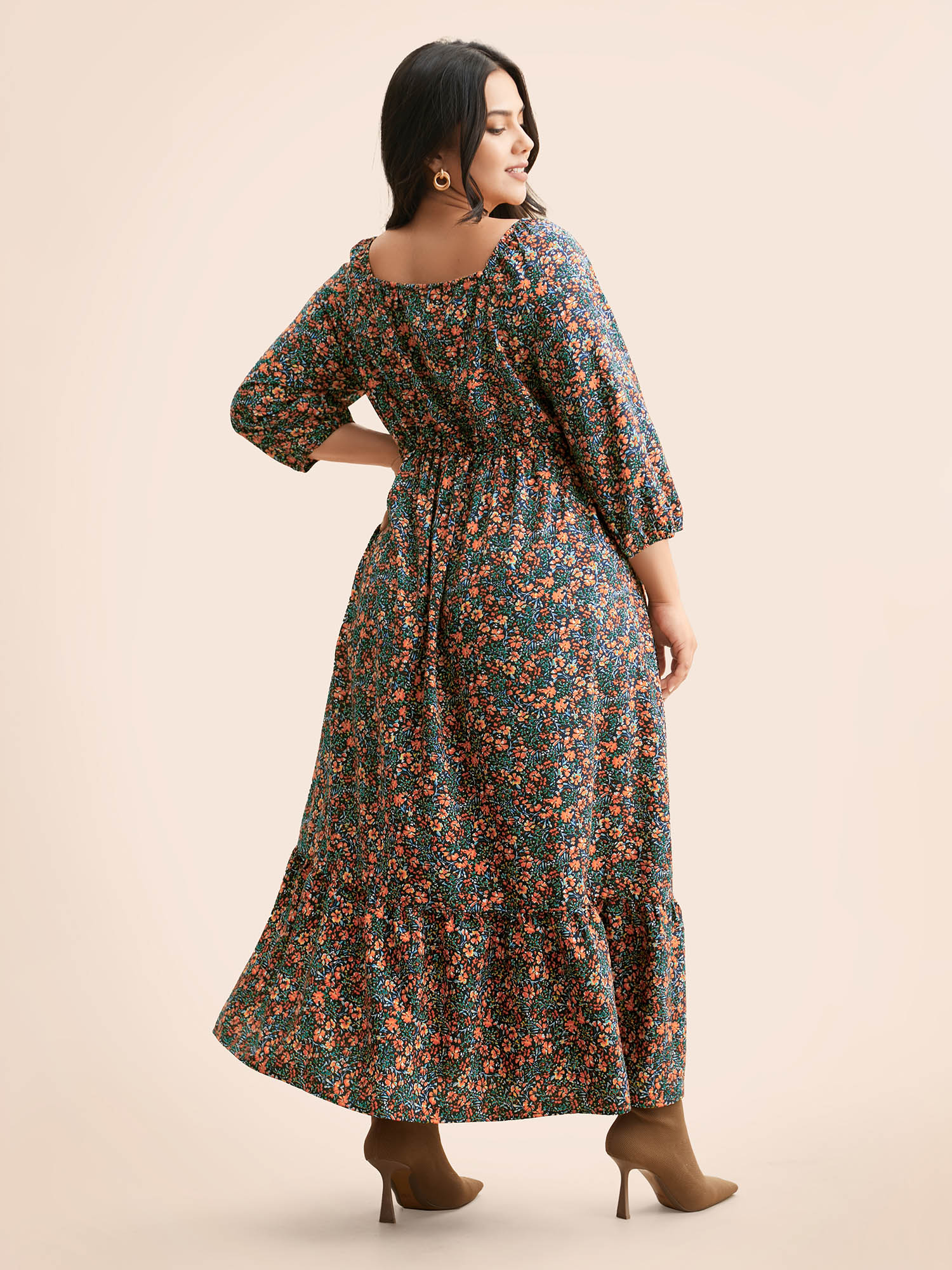 

Plus Size Ditsy Floral Woven Ribbon Maxi Dress Brightorange Women Elegant Woven ribbon&lace trim Heart neckline Elbow-length sleeve Curvy BloomChic