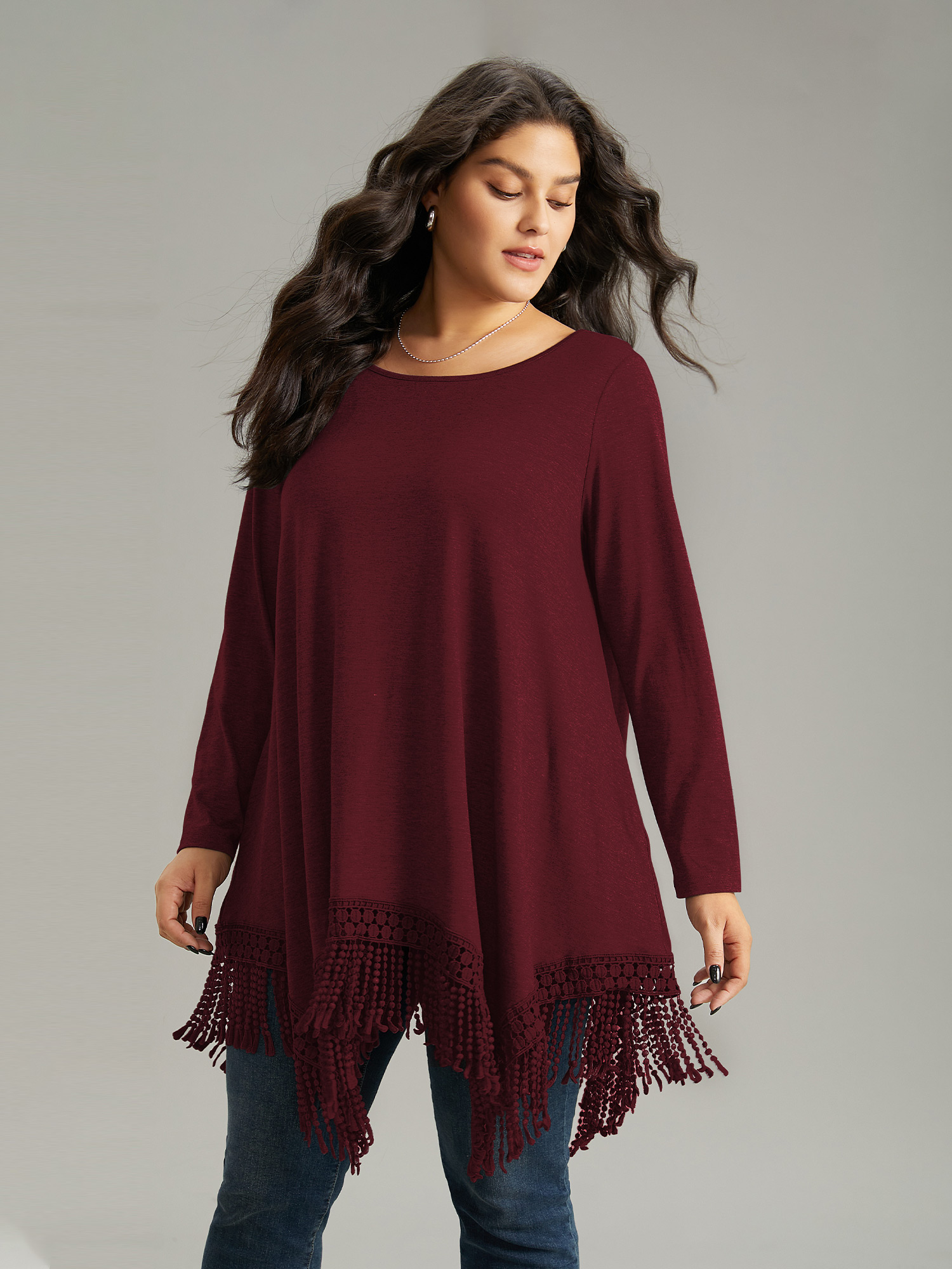 

Plus Size Solid Tassels Trim Pocket Asymmetrical Hem T-shirt Burgundy Boat Neck Long Sleeve Elegant Jersey Tops