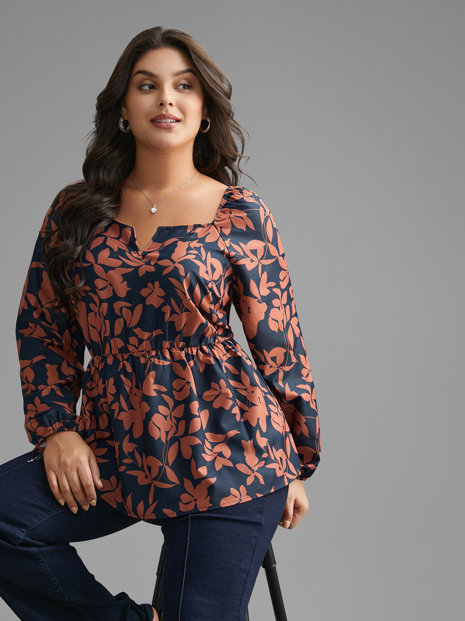 

Plus Size Indigo Notched Silhouette Floral Print Lantern Sleeve Blouse Women Elegant Long Sleeve Notched collar Everyday Blouses BloomChic