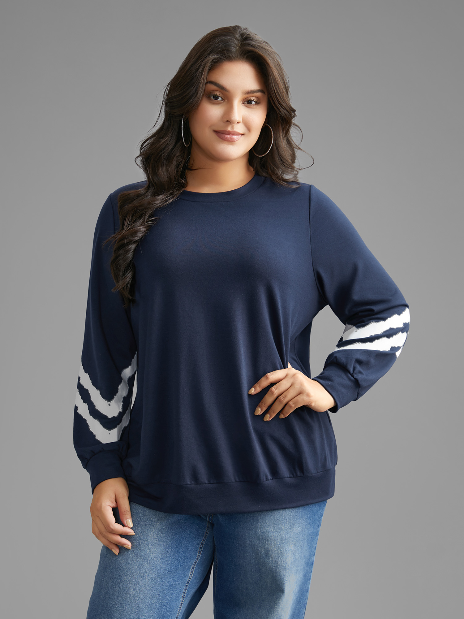 

Plus Size Round Neck Contrast Patchwork Sweatshirt Women Navy Casual Non Round Neck Everyday Sweatshirts BloomChic