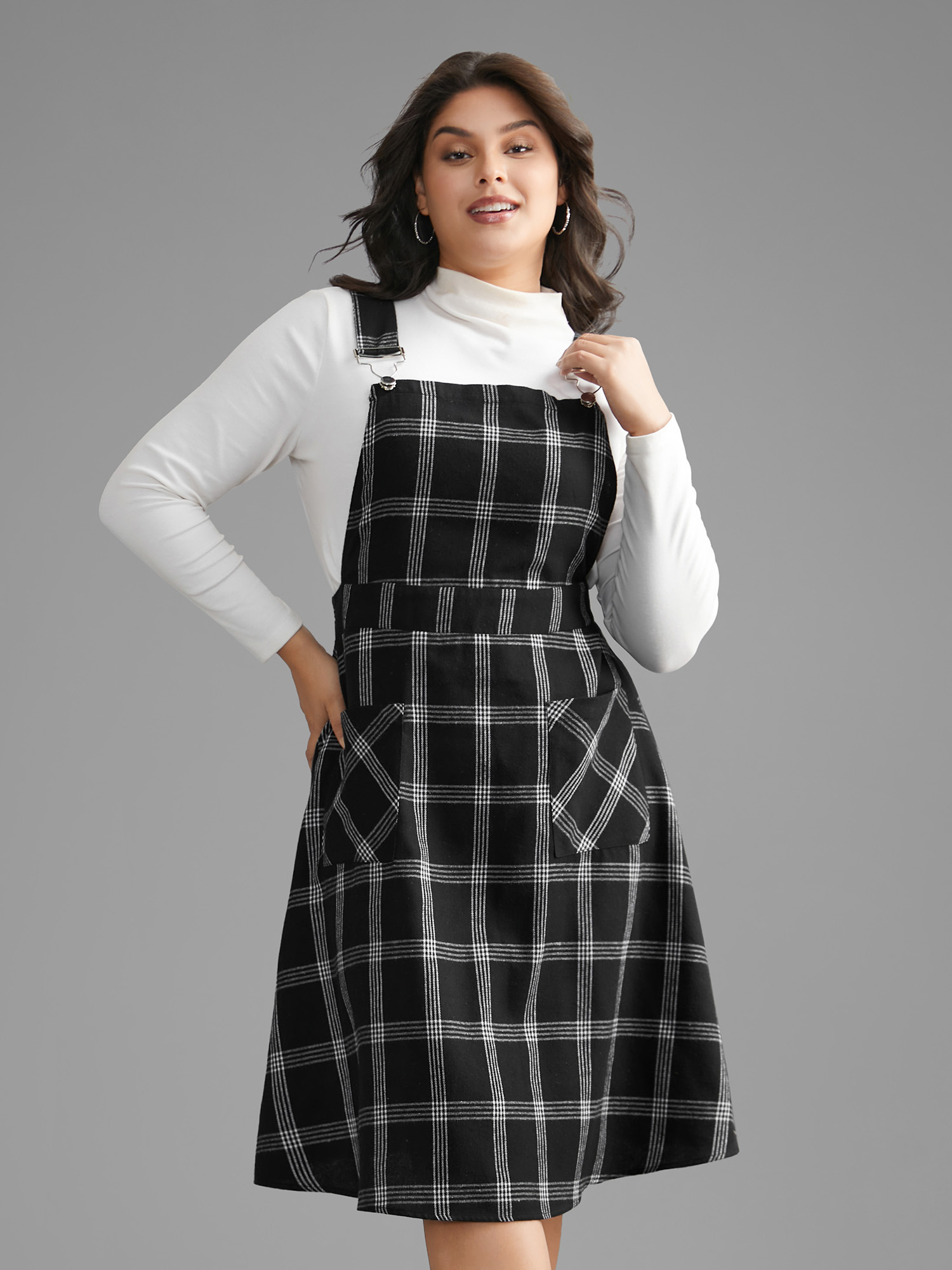 

Plus Size Plaid Square Neck Patched Pocket Dress Black Women Casual Non Square Neck Sleeveless Curvy BloomChic