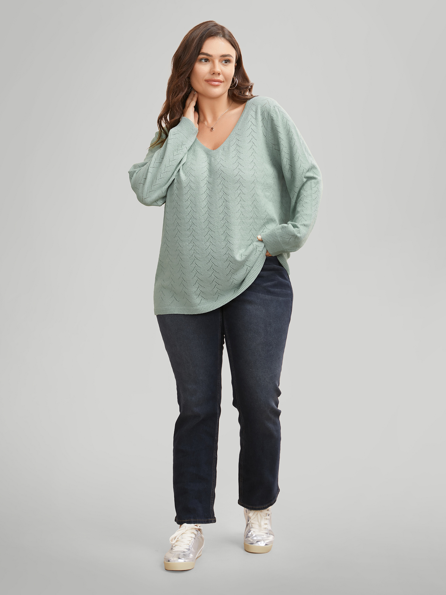 

Plus Size Texture V Neck Lightweight Pullover Greenbean Women Casual Long Sleeve V-neck Everyday Pullovers BloomChic