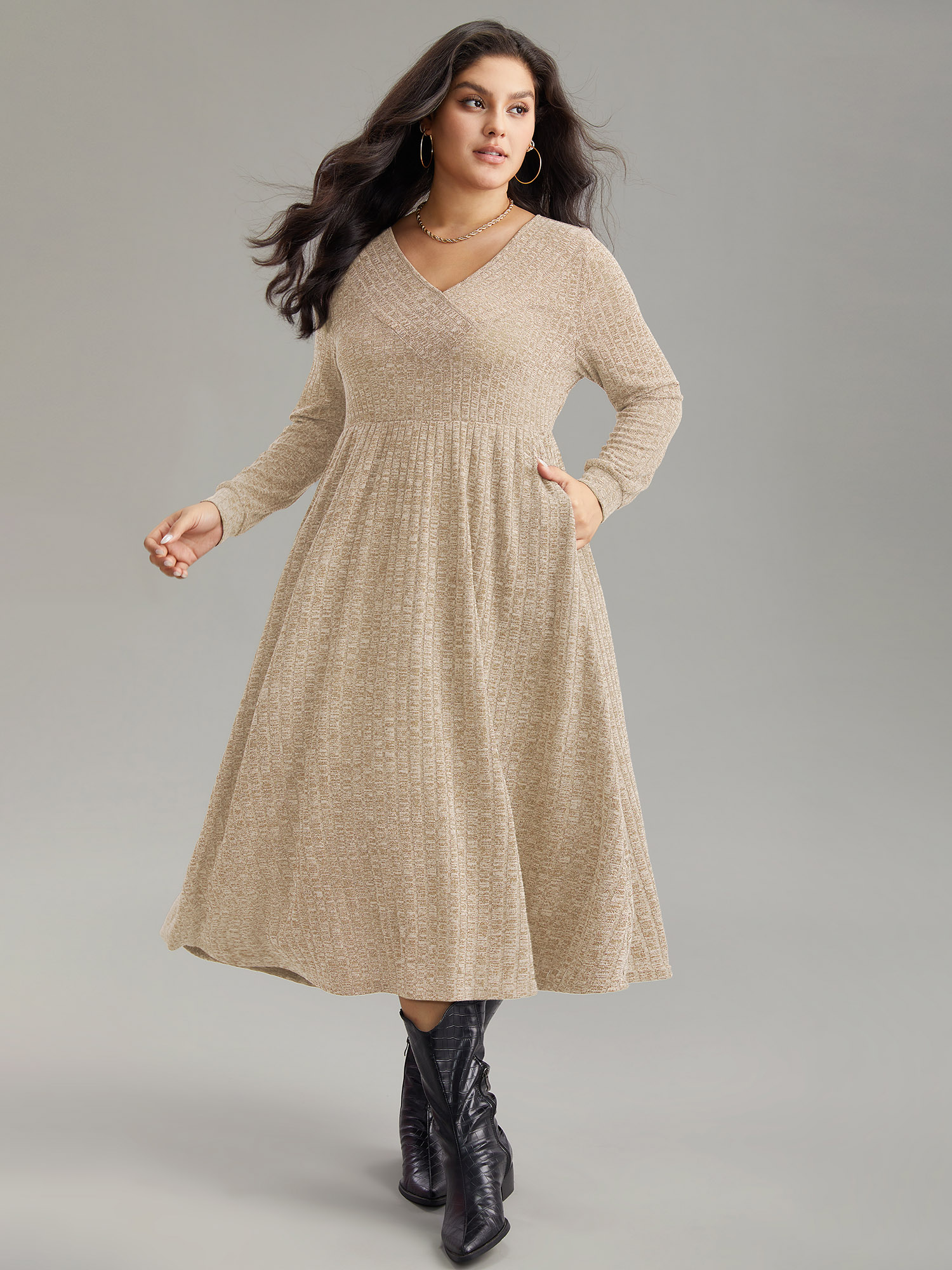 

Plus Size Rib Knit Plain Plisse Long Sleeve Dress Beige Women Casual Rib Knit V-neck Long Sleeve Curvy Midi Dress BloomChic