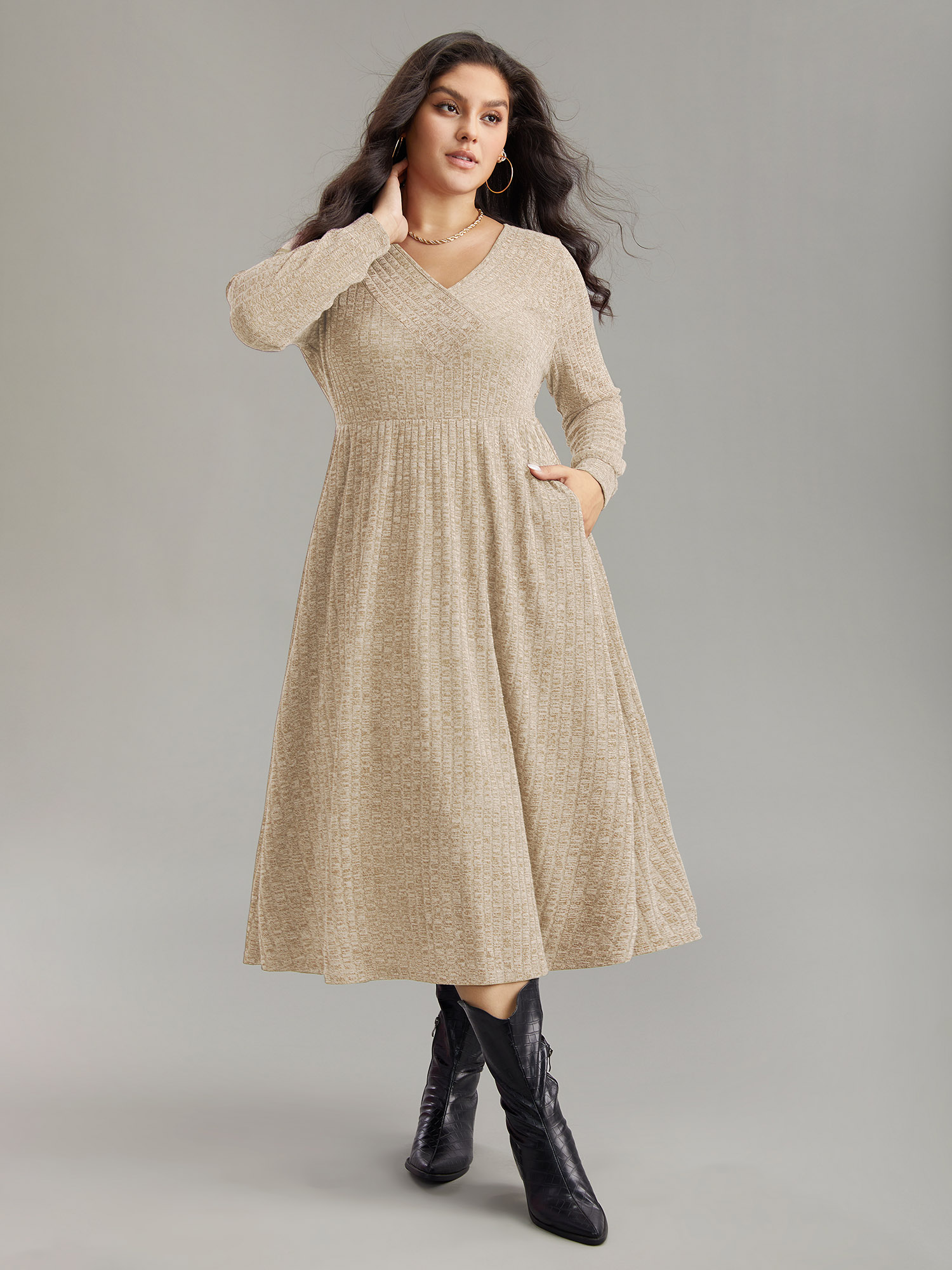 Plus Size Rib Knit Plain Plisse Long Sleeve Dress Beige Women Casual Rib Knit V-neck Long Sleeve Curvy Midi Dress BloomChic 12/L 