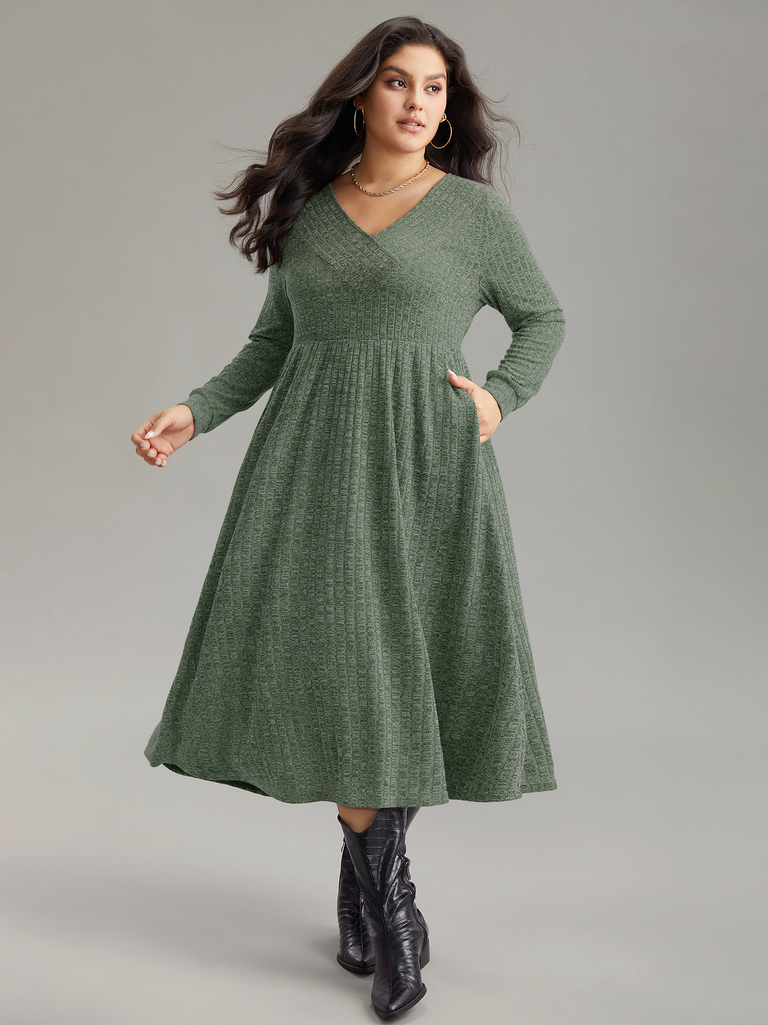 

Plus Size Rib Knit Plain Plisse Long Sleeve Dress ArmyGreen Women Casual Rib Knit V-neck Long Sleeve Curvy Midi Dress BloomChic