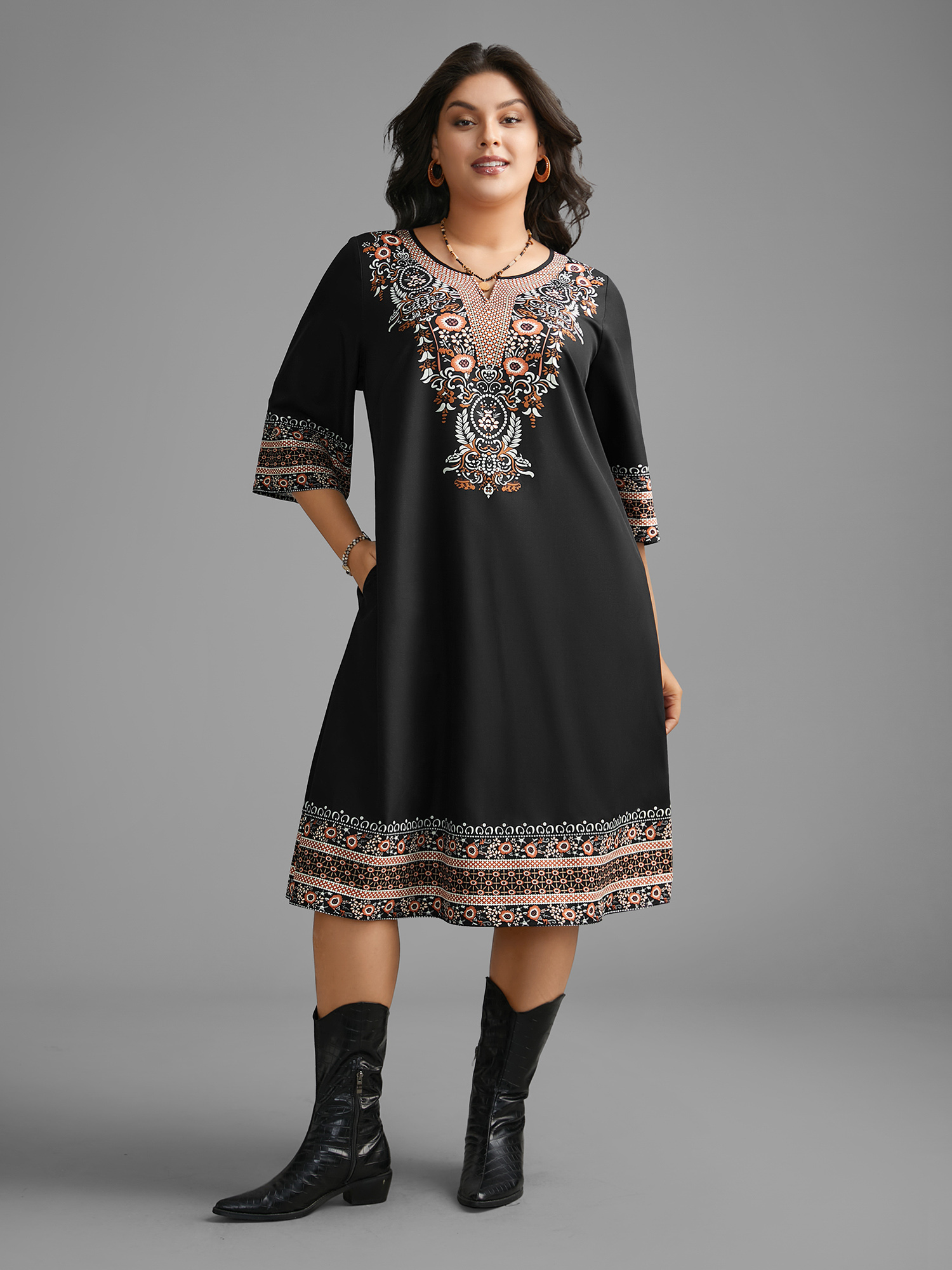 

Plus Size Notched Collar Boho Print Pocket Dress BlackFlower Women Resort Non Notched collar Elbow-length sleeve Curvy BloomChic