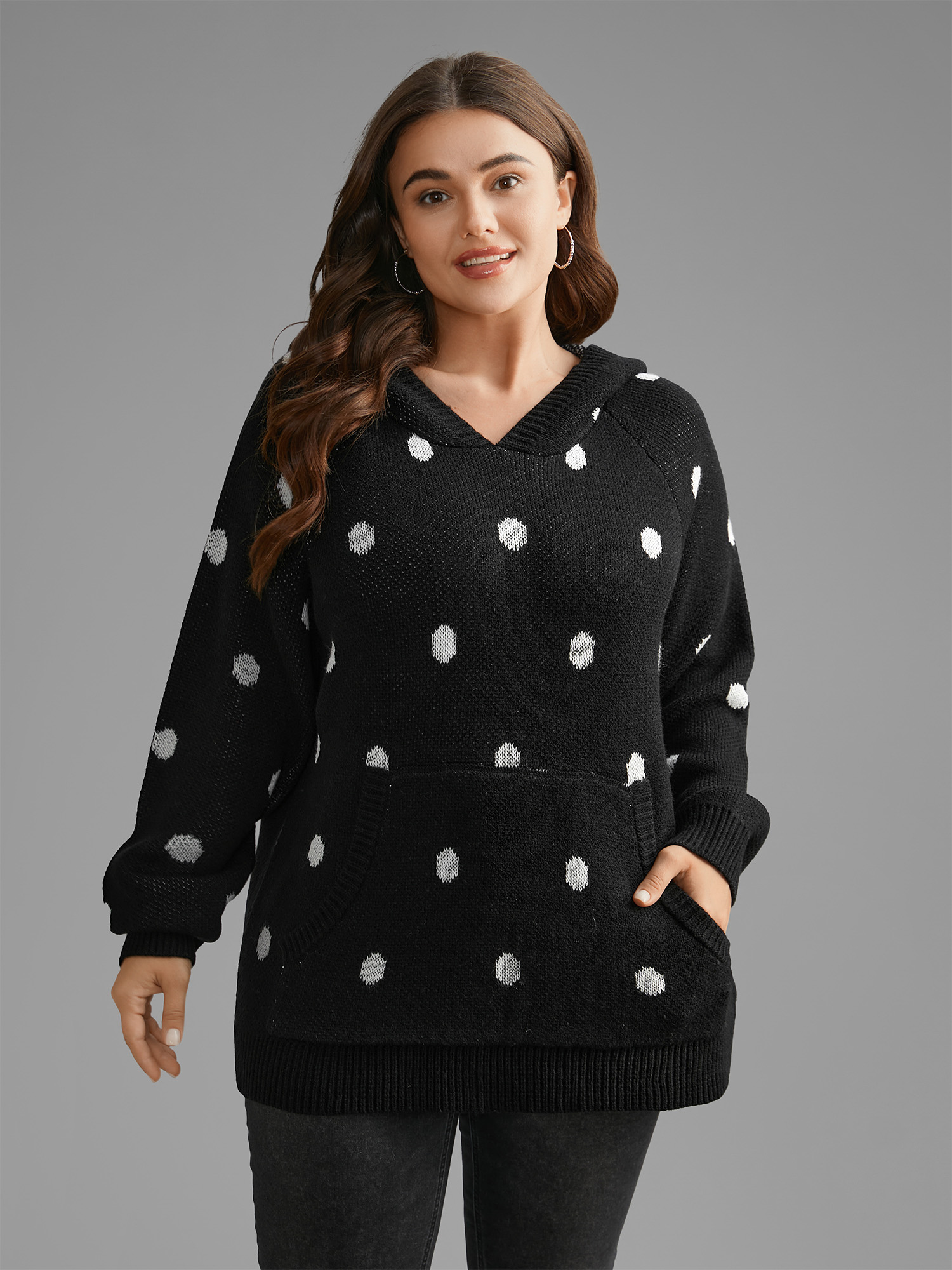 

Plus Size Polka Dot Hooded Patch Pocket Pullover Black Women Casual Loose Long Sleeve Hooded Everyday Pullovers BloomChic