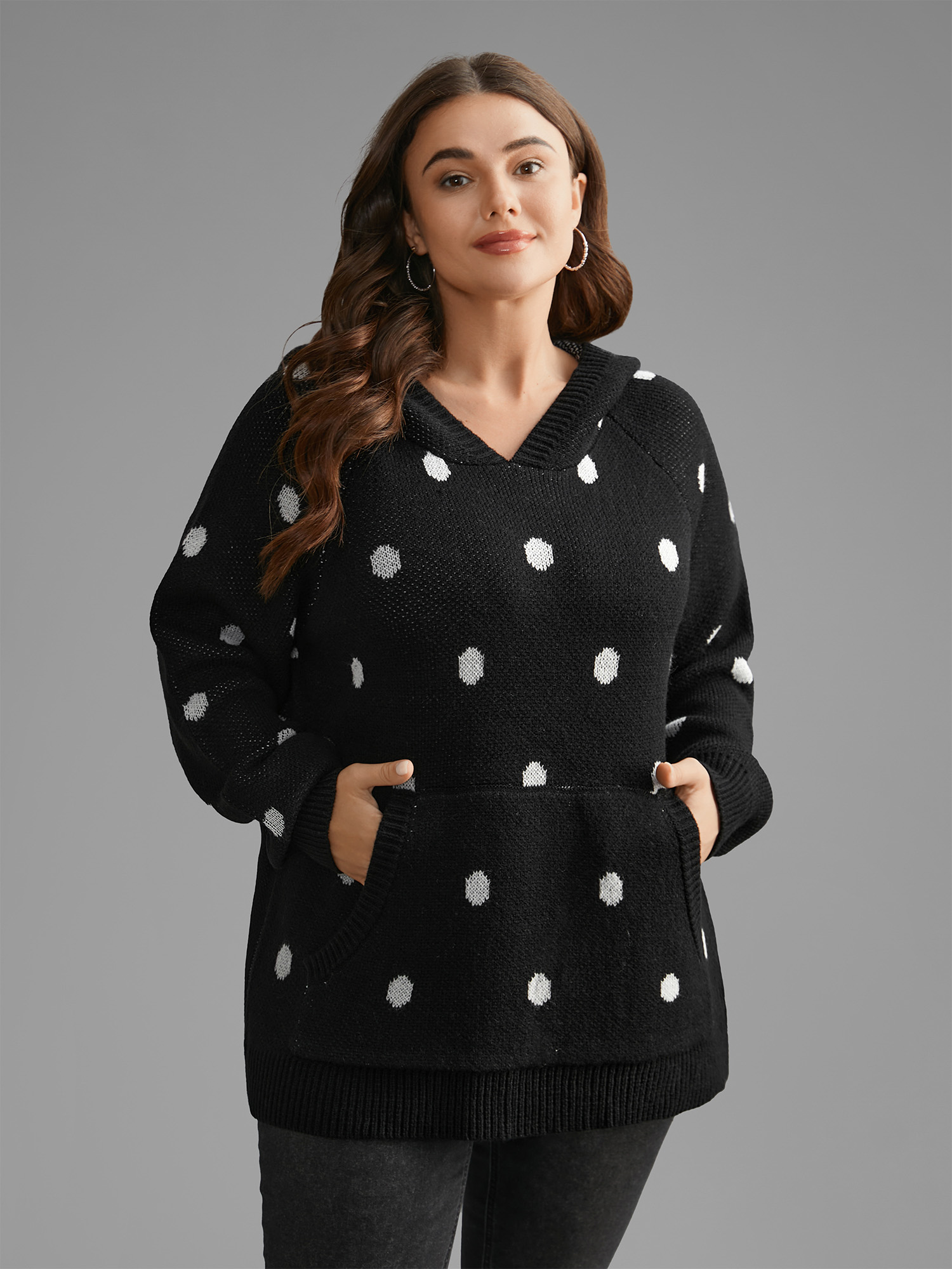 

Plus Size Polka Dot Hooded Patch Pocket Pullover Black Women Casual Loose Long Sleeve Hooded Everyday Pullovers BloomChic