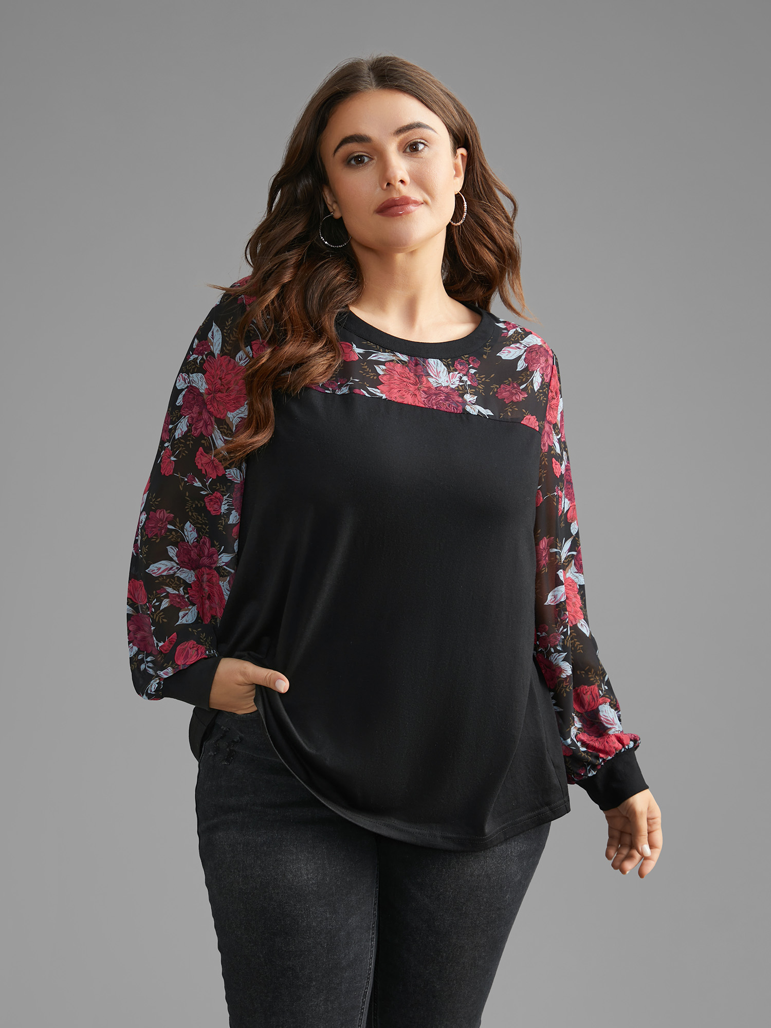 

Plus Size Round Neck Floral Patchwork Stretchy T-shirt Black Women Casual Contrast Natural Flowers Round Neck Loose Everyday T-shirts BloomChic