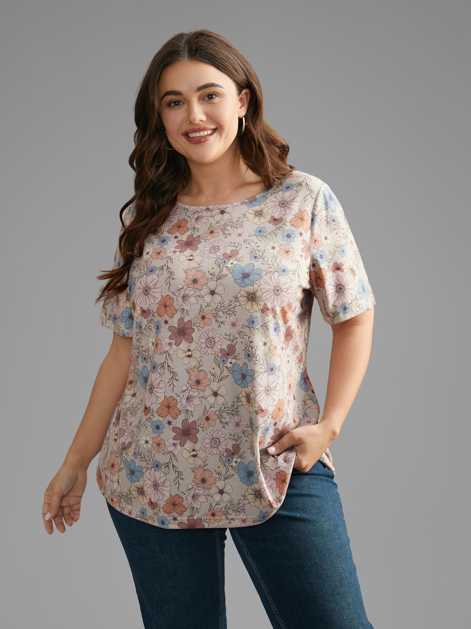 

Plus Size Crew Neck Floral Print Stretchy T-shirt Multicolor Women Casual Contrast Natural Flowers Round Neck Everyday T-shirts BloomChic