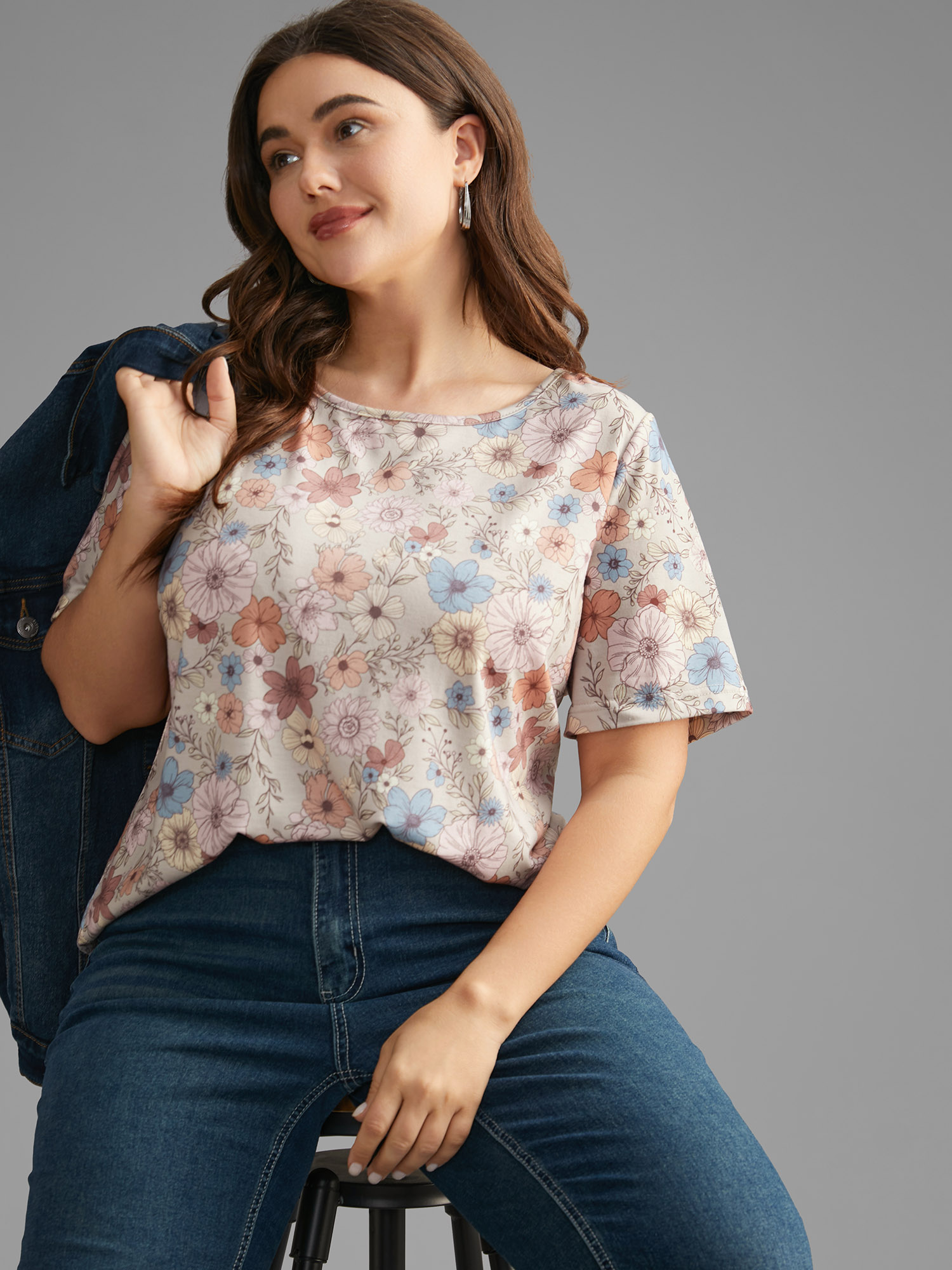 Plus Size Crew Neck Floral Print Stretchy T-shirt Multicolor Women Casual Contrast Natural Flowers Round Neck Everyday T-shirts BloomChic 18-20/2X 